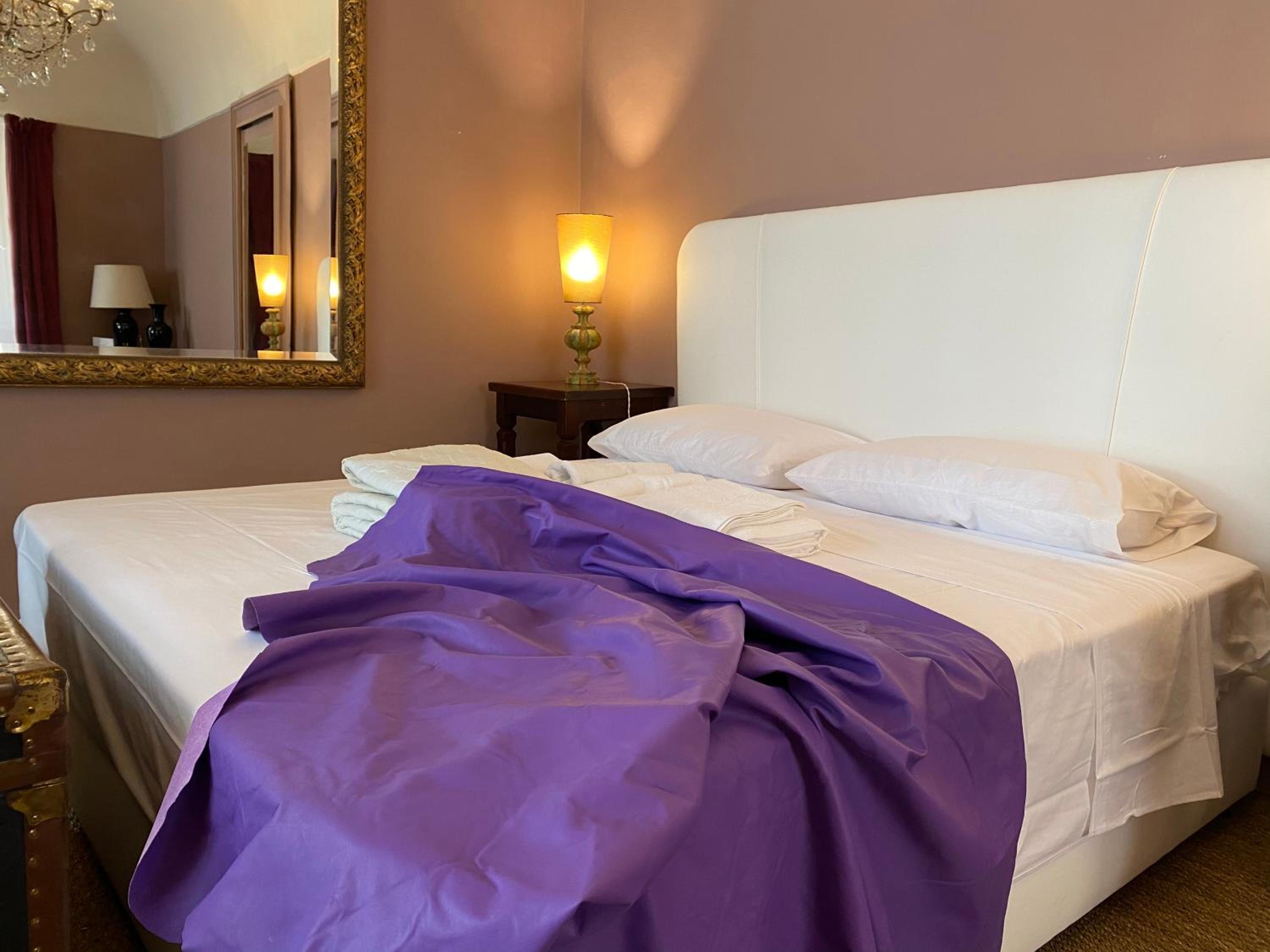 Classic Quadruple Room