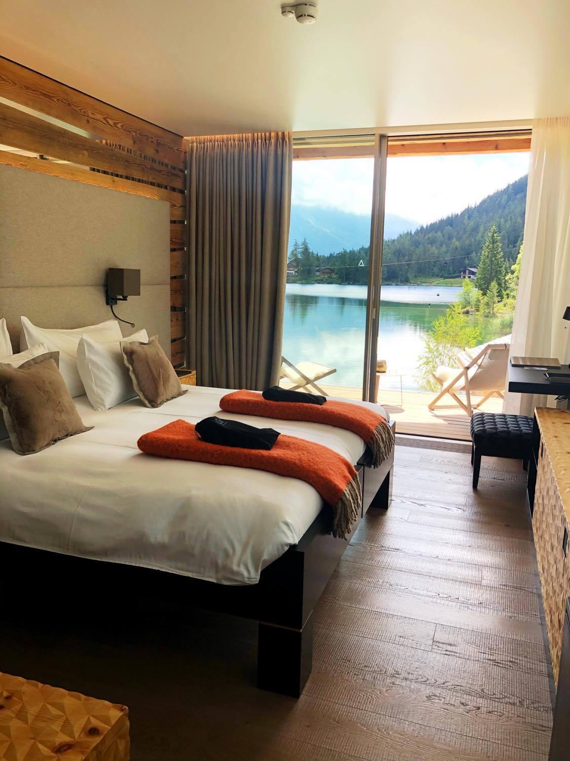 Double Room with Lake View - Photo 1