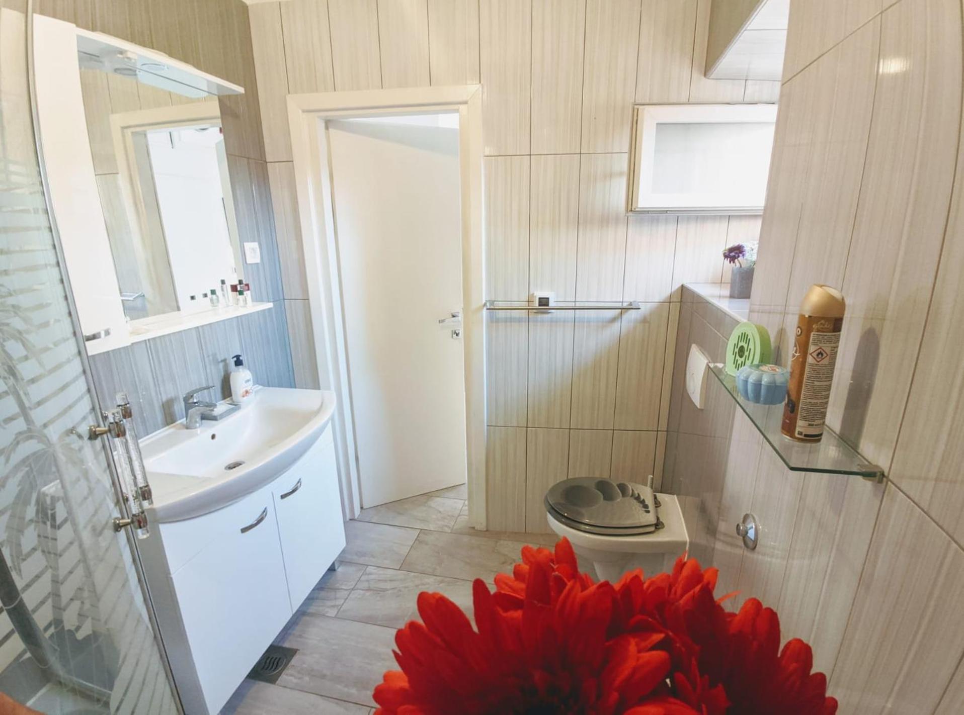 Two-Bedroom Apartment - Photo 18