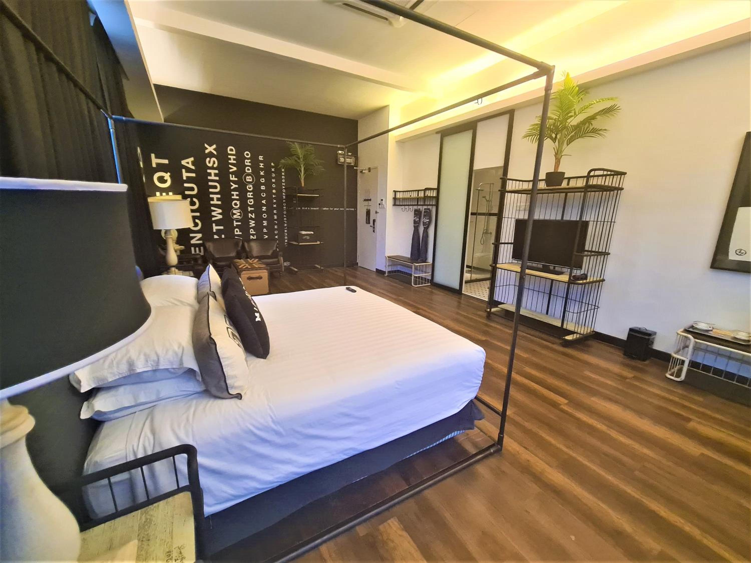 Premier King Room