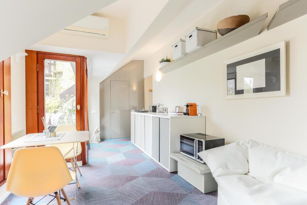 Apartment with Terrace