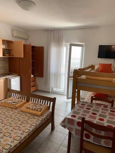 Quadruple Room with Sea View