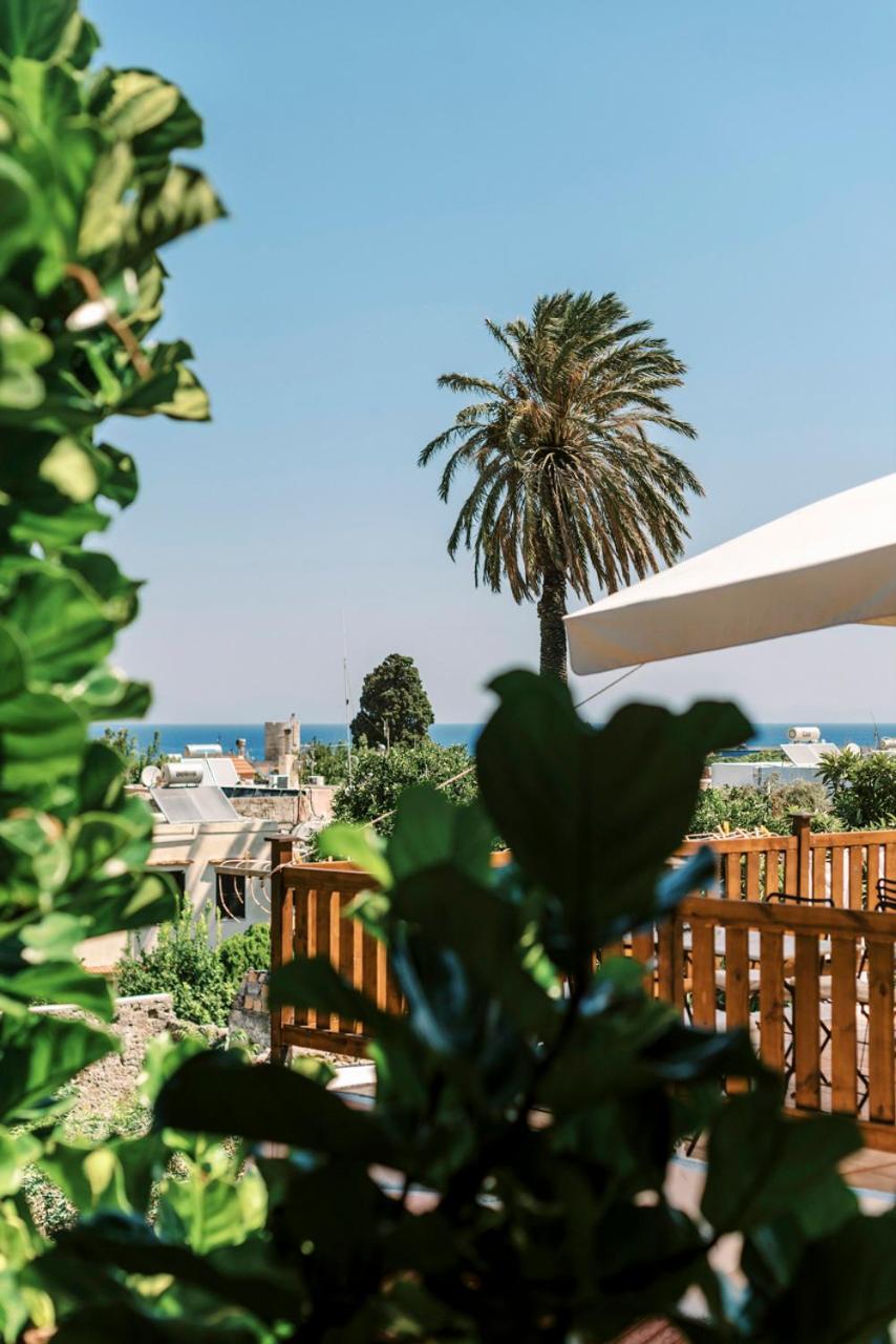 Deluxe Suite with Sea View photo 2