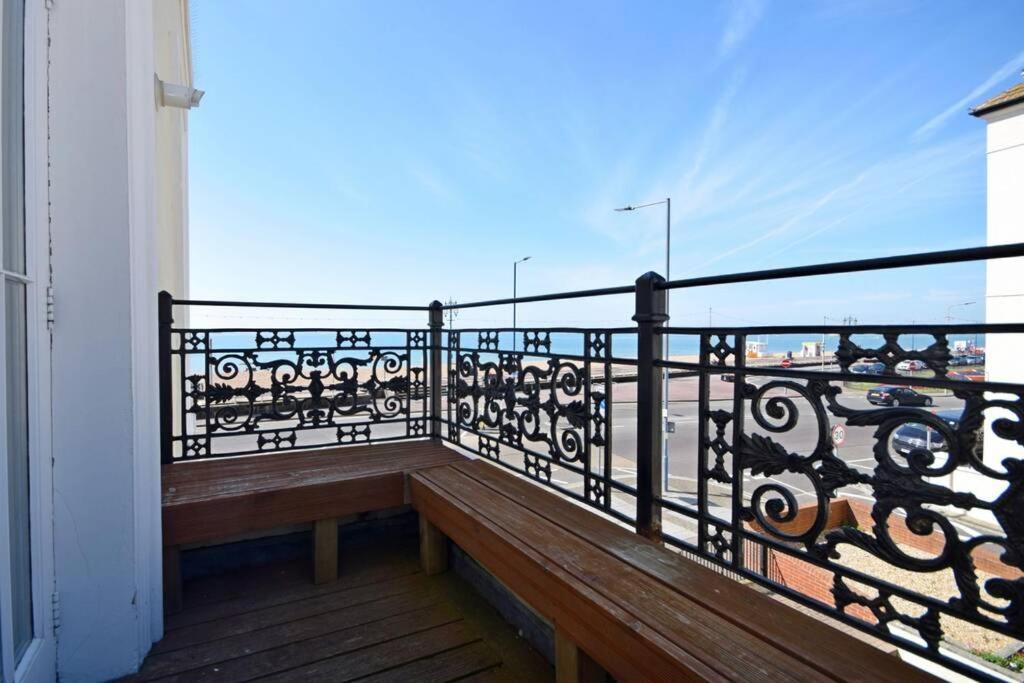 Apartment with Sea View photo 2