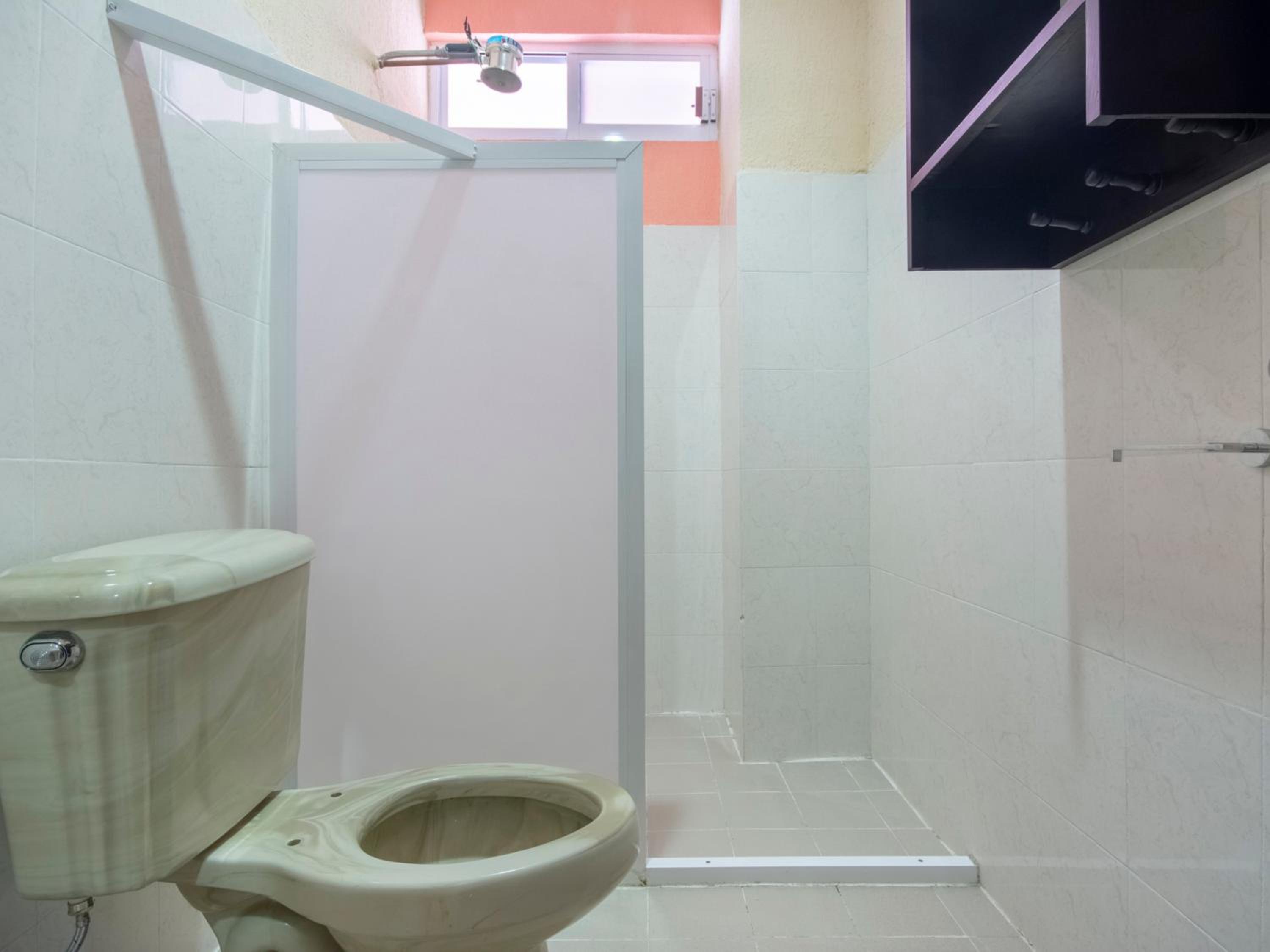 Standard Single Room photo 3