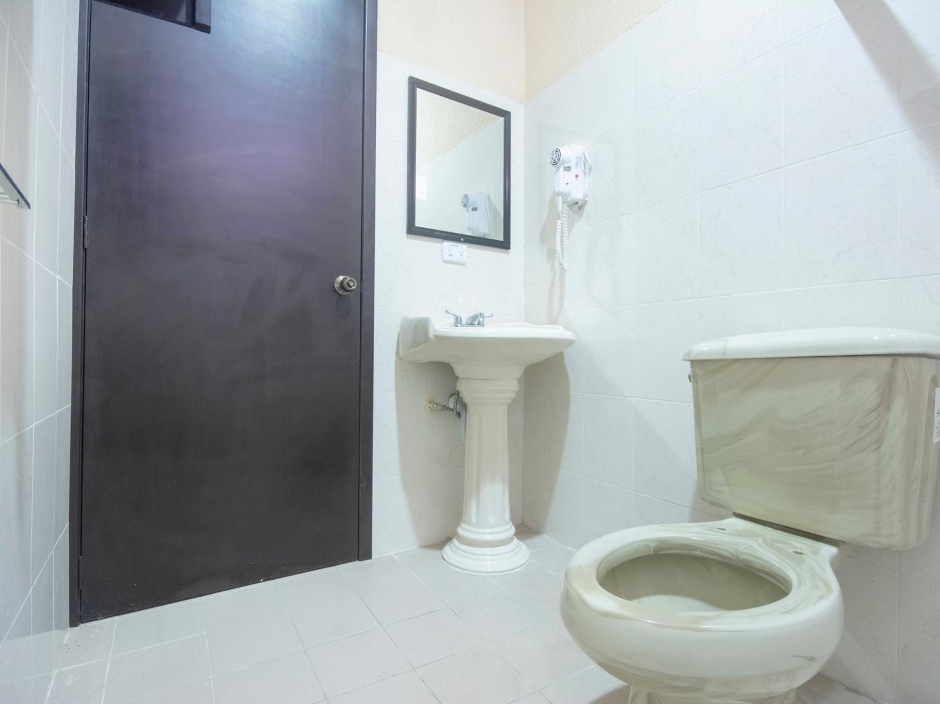 Standard Single Room photo 2