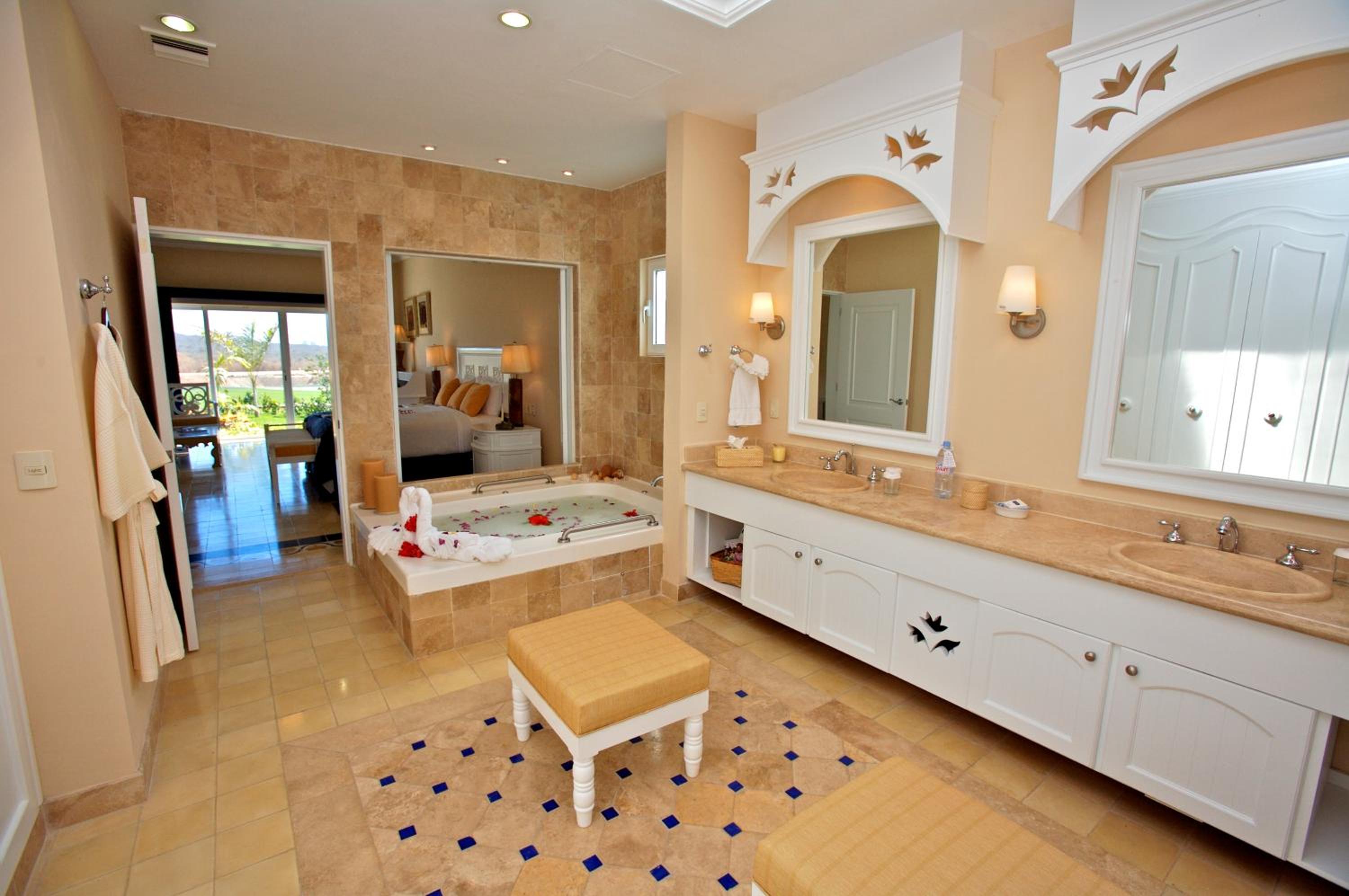 Three-Bedroom Villa All Inclusive - Photo 5