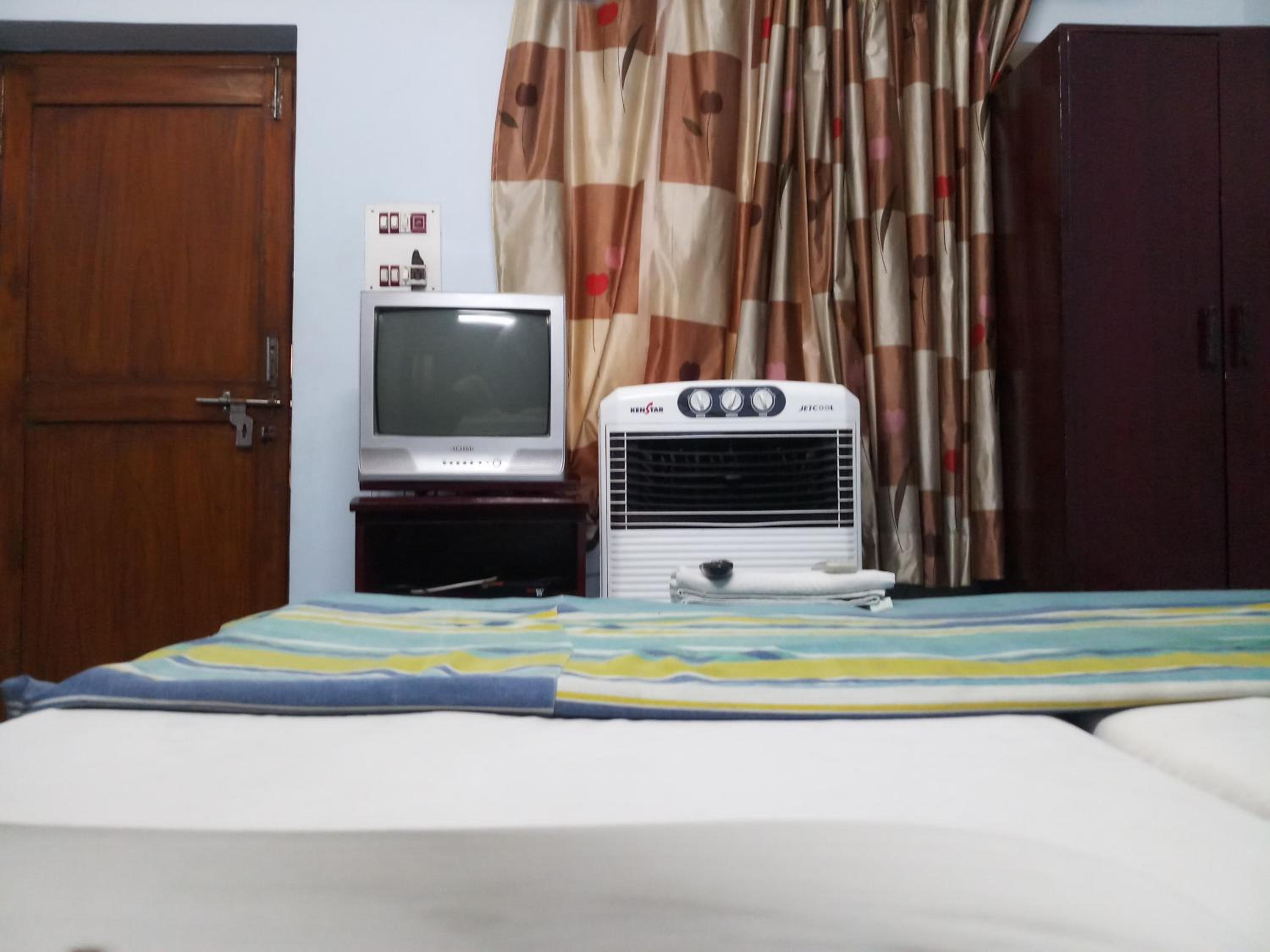 Economy Double Room photo 3