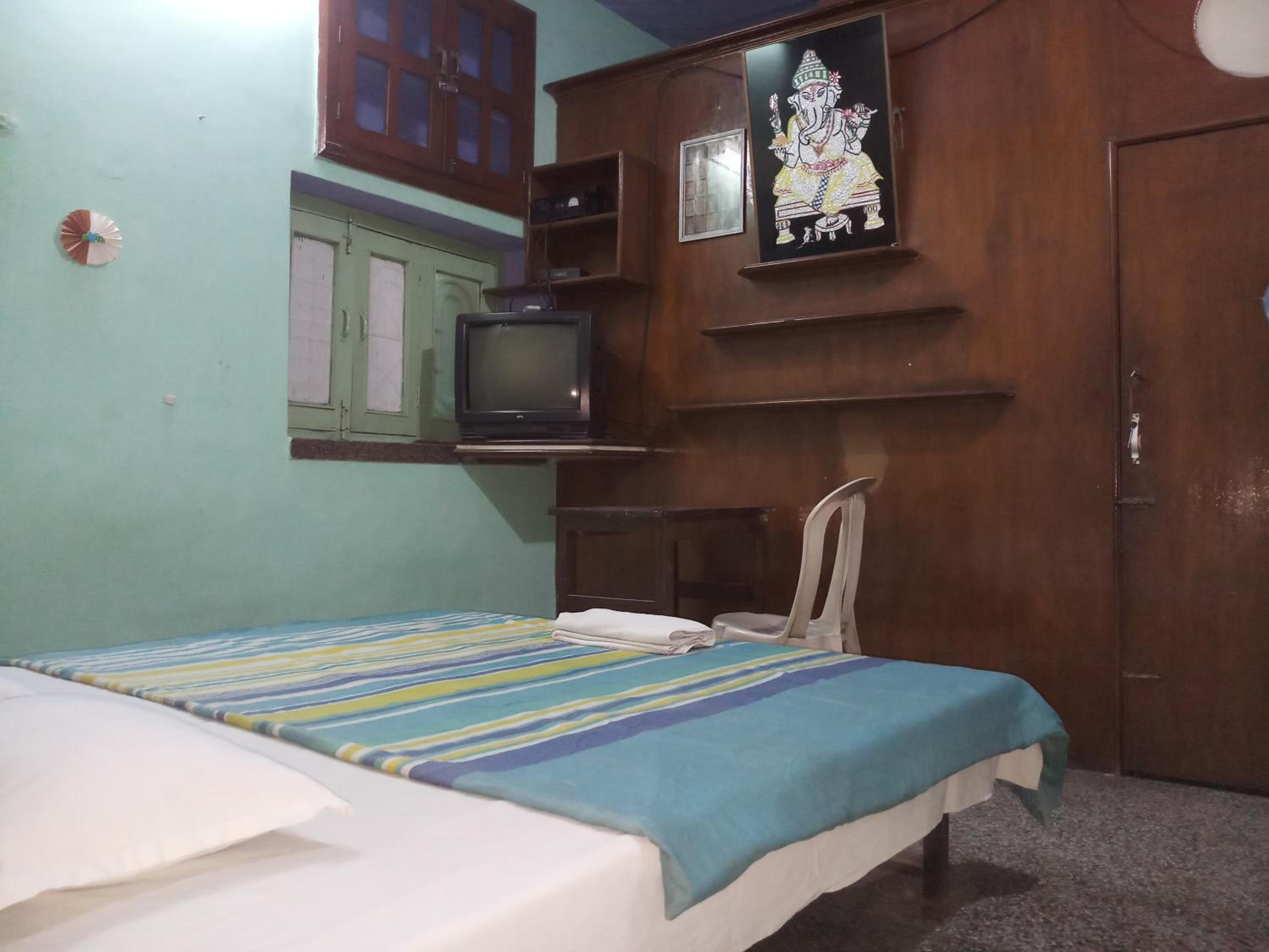 Small Double Room photo 3