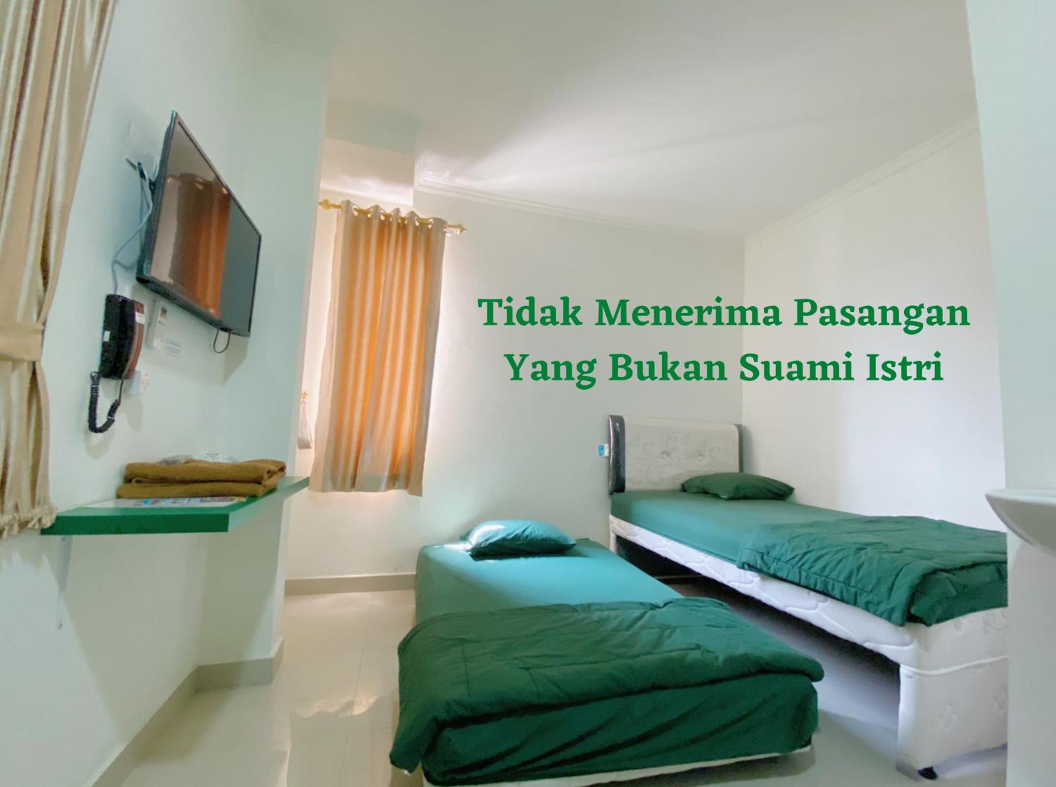 Economy Twin Room - Photo 1