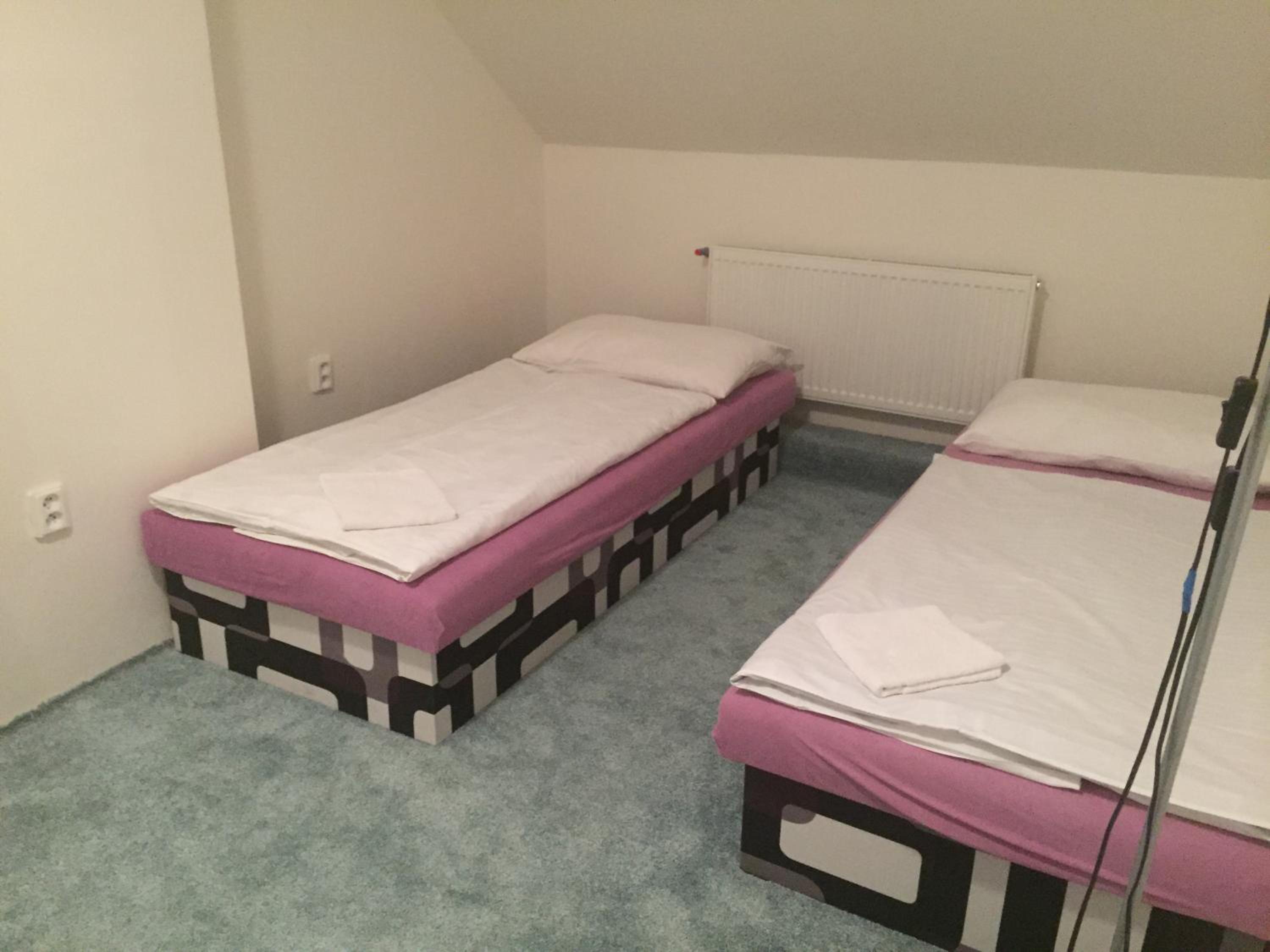Twin Room with Shared Bathroom photo 1