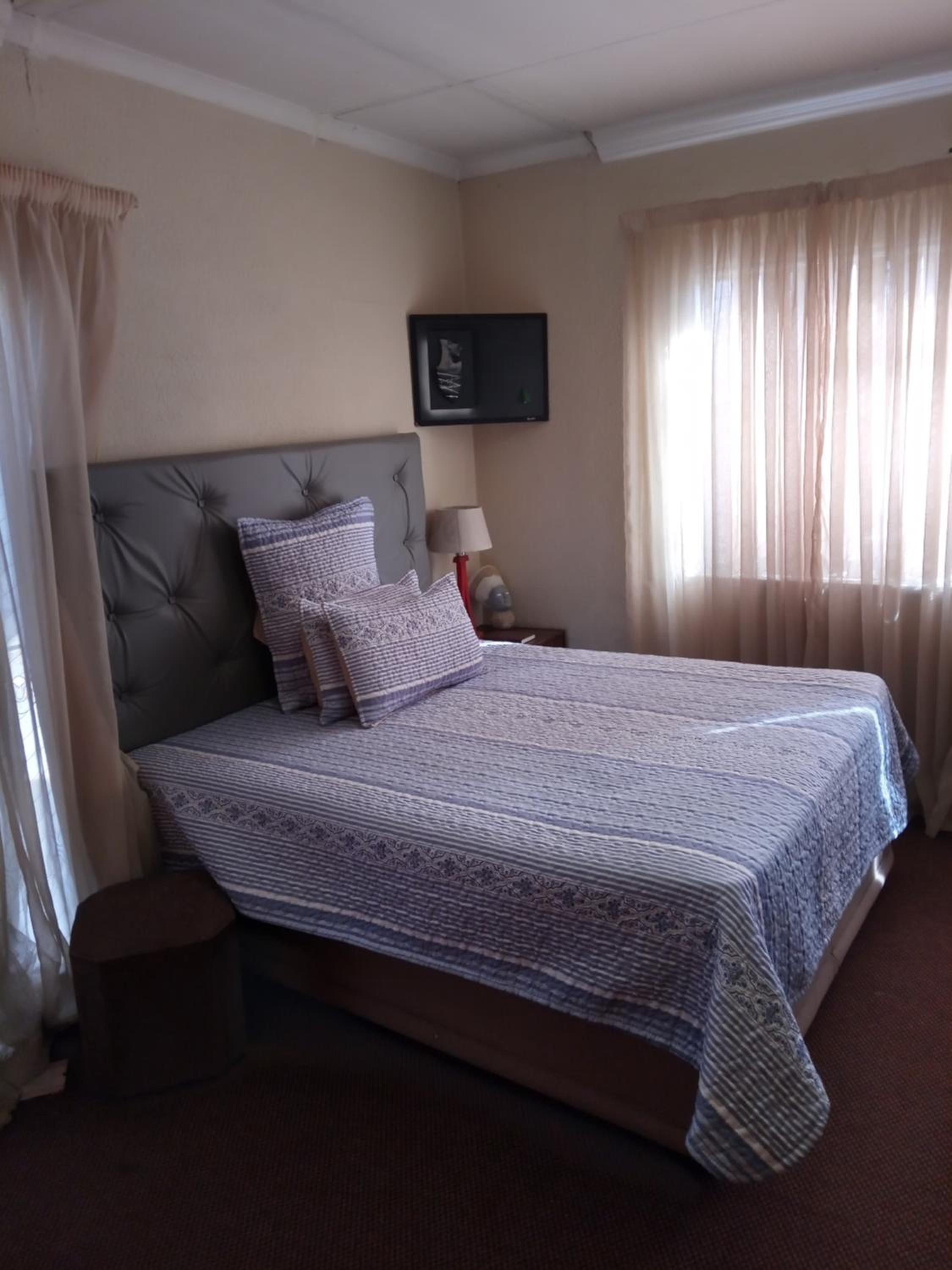 Standard Double Room photo 1