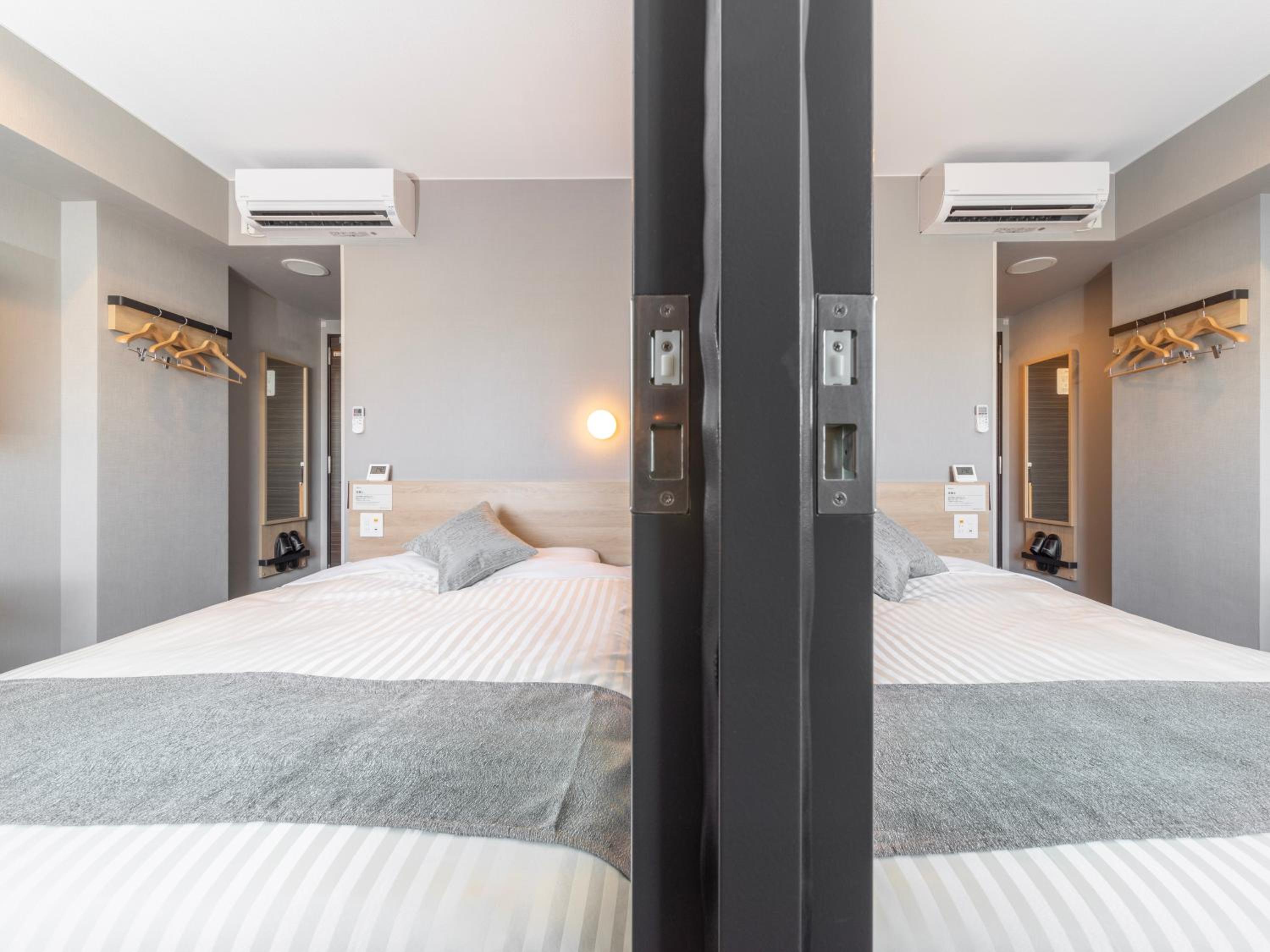 Two Connecting Double Rooms - Photo 3