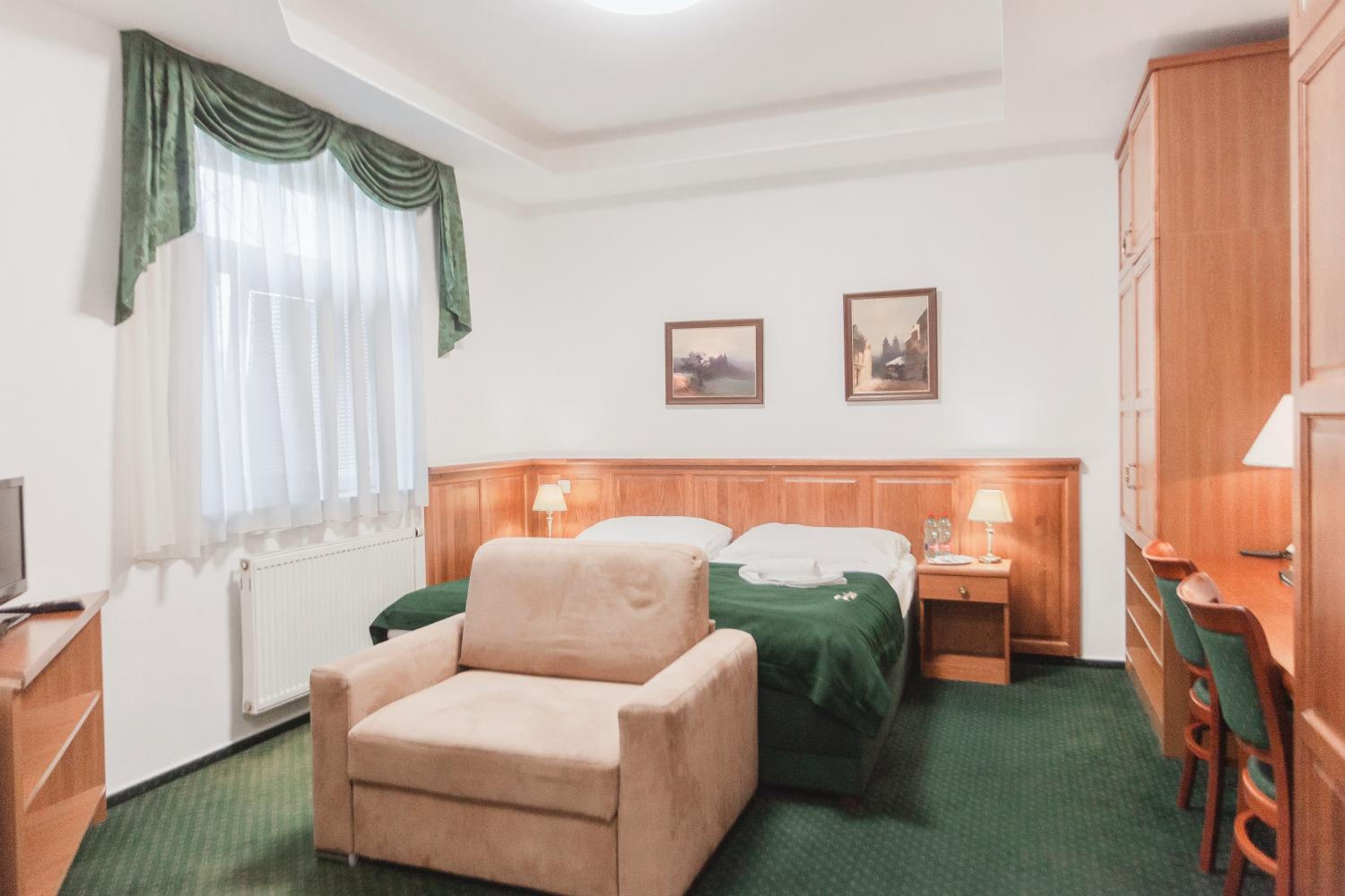 Deluxe Double Room with Extra Bed