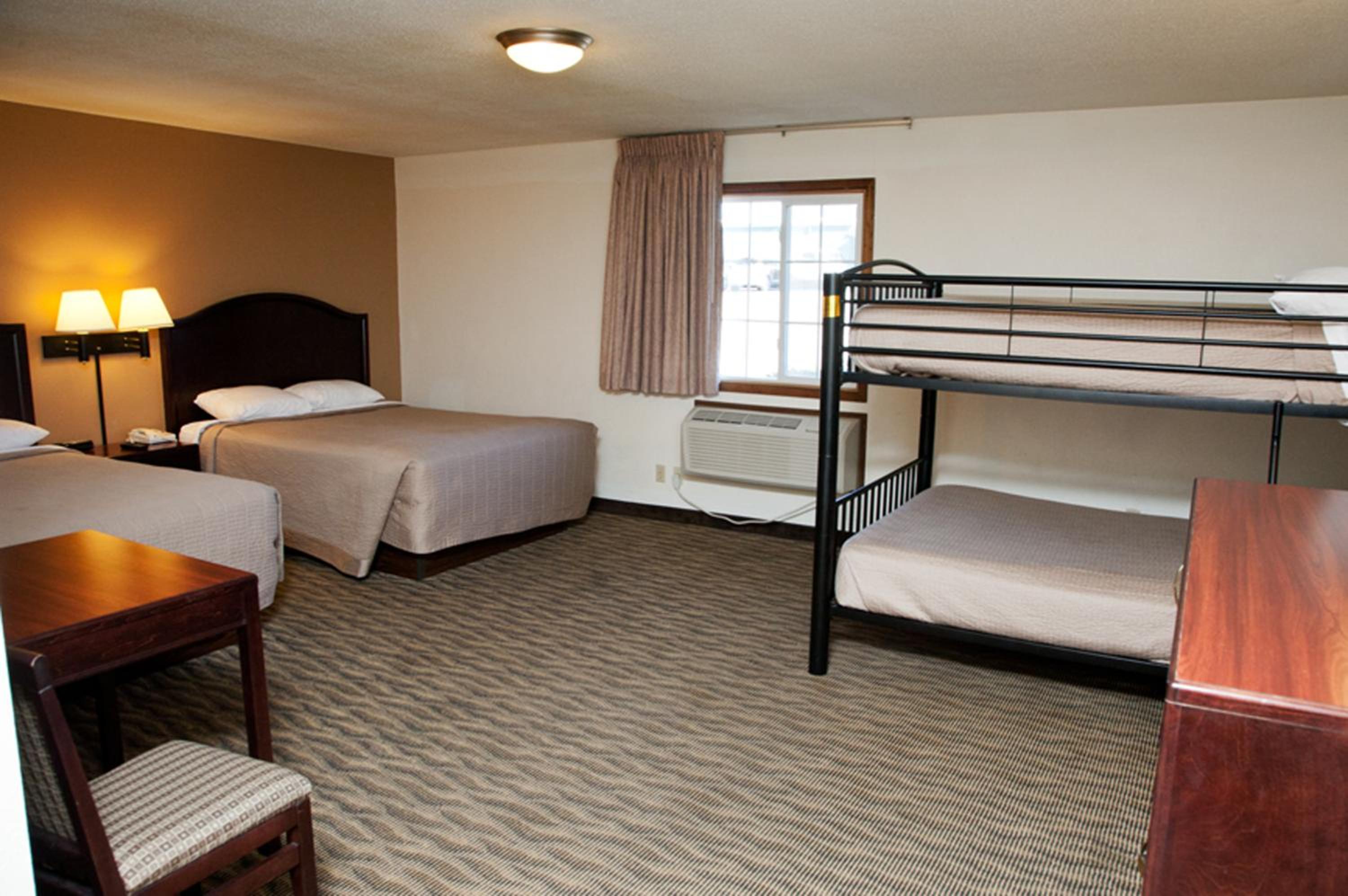 Family Room with Bunk Beds Non-Smoking - Photo 3