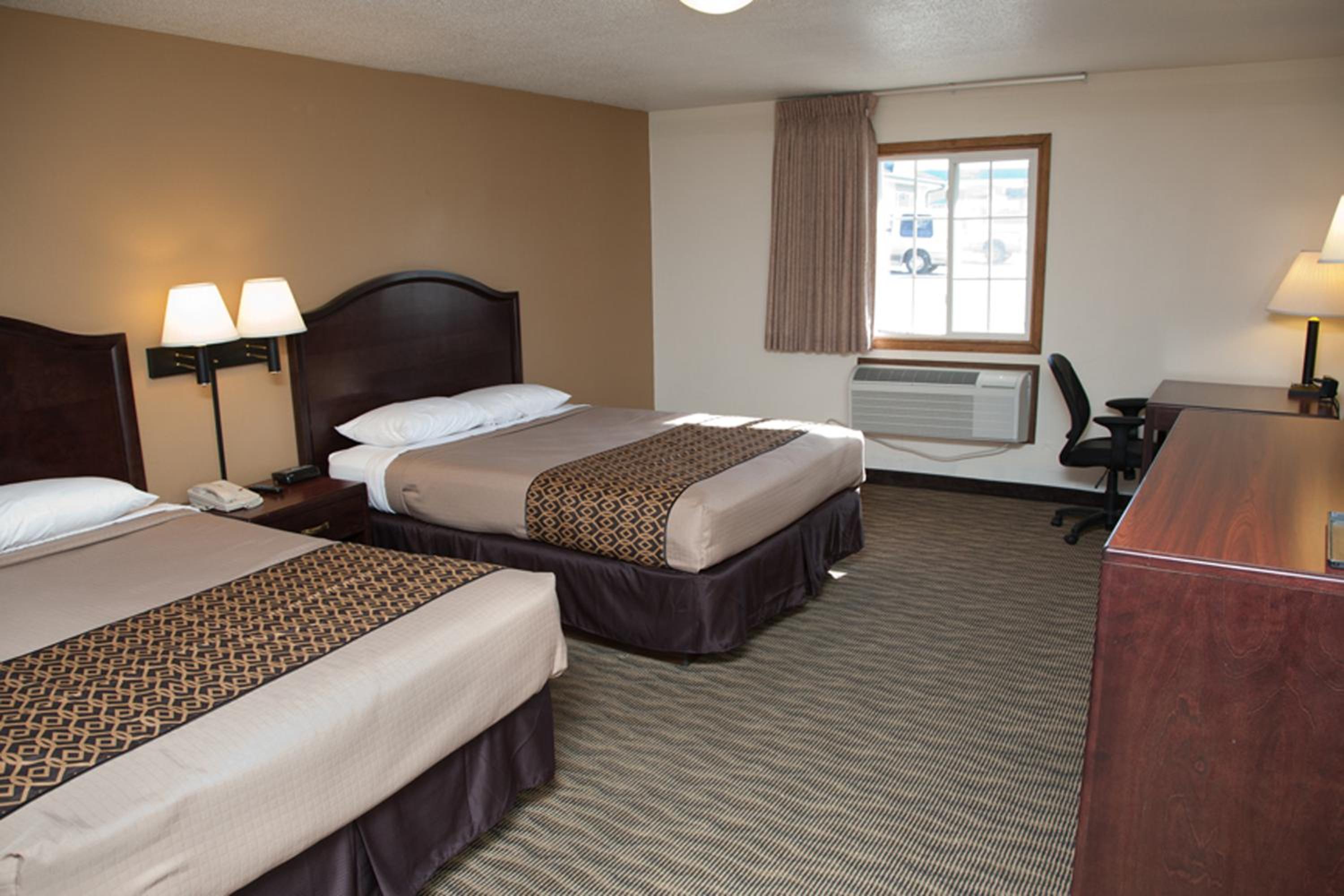 2 Double Beds Non-Smoking - Photo 4