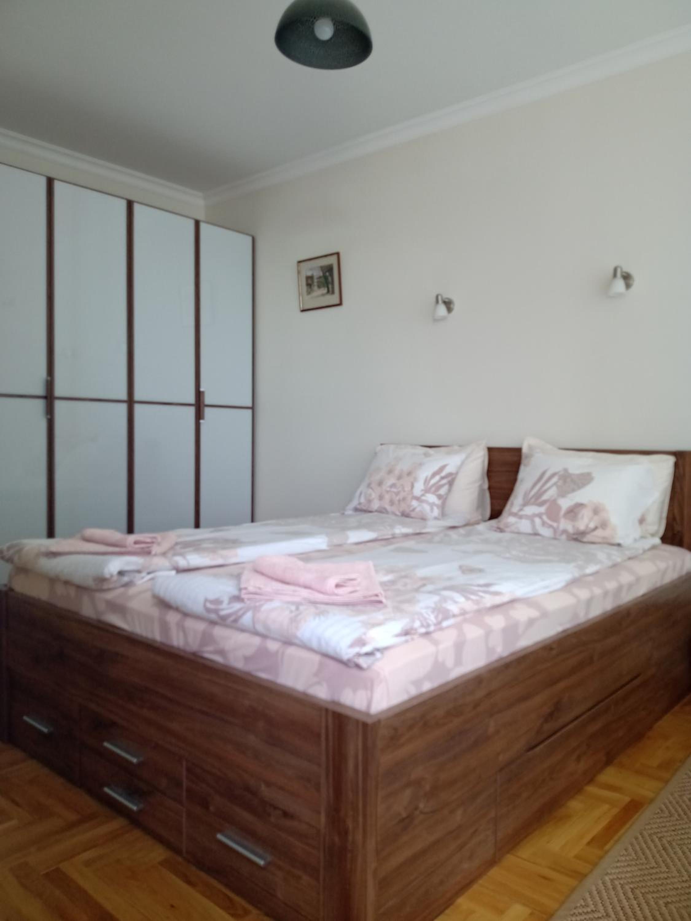 Two-Bedroom Apartment - Photo 8