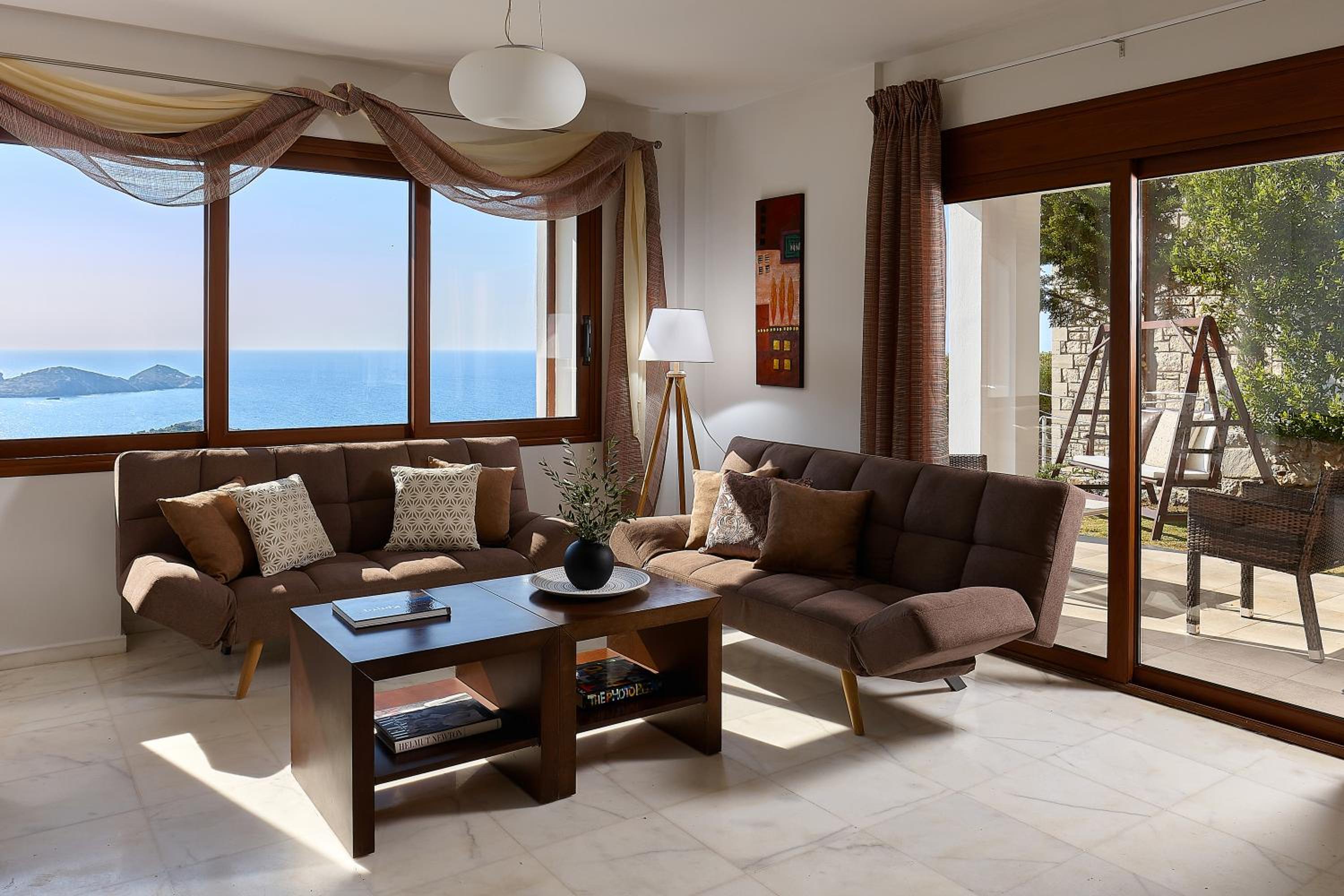 Pitho - Villa con 3 Camere da Letto e Piscina Privata