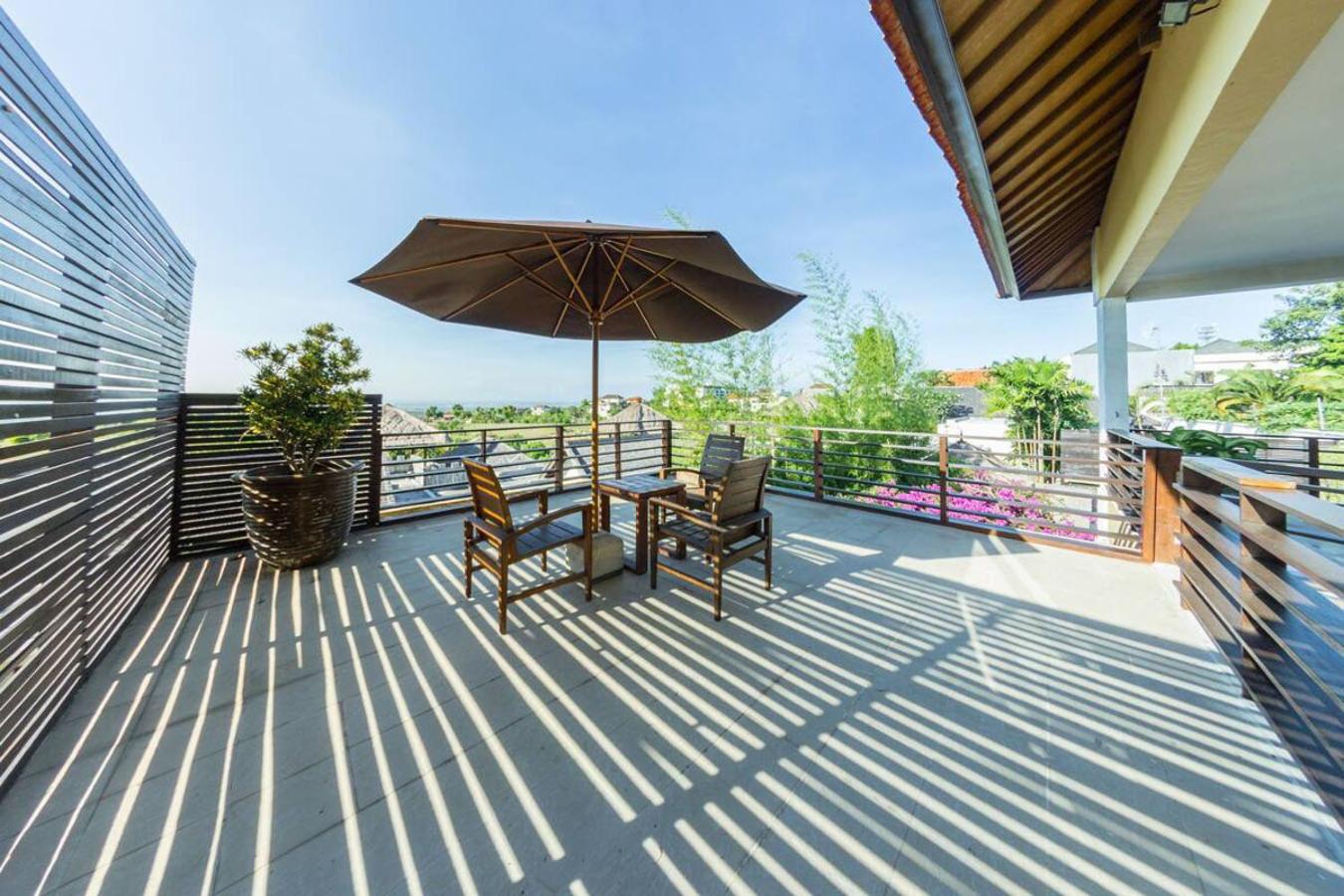 Three-Bedroom Villa photo 2