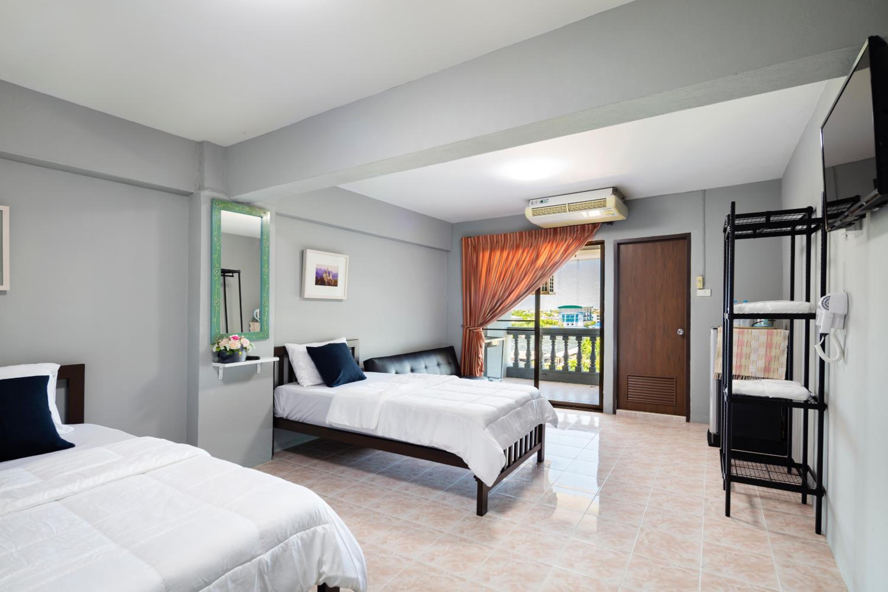 Large Twin Room