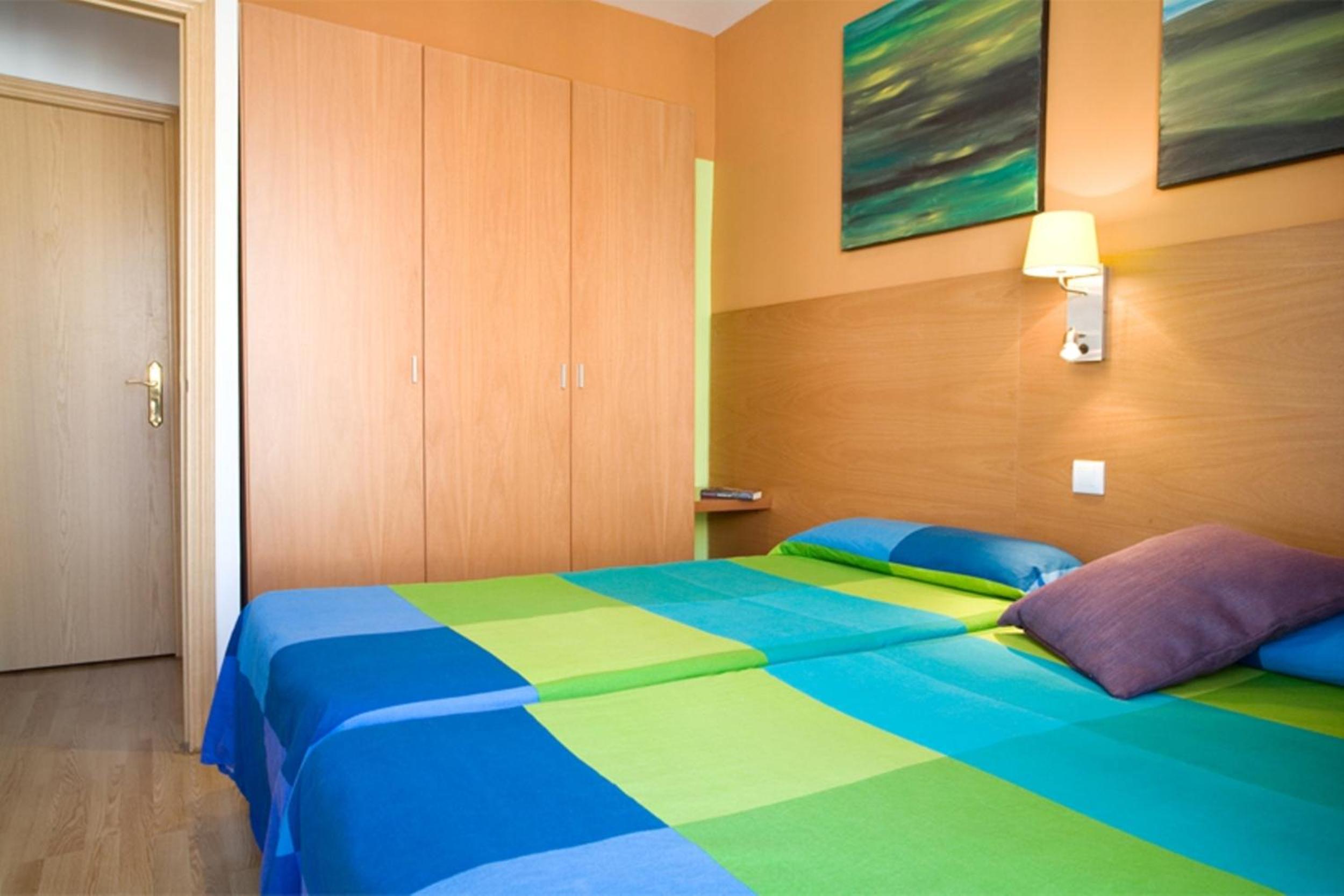 Three-Bedroom Apartment- Concordia  photo 2