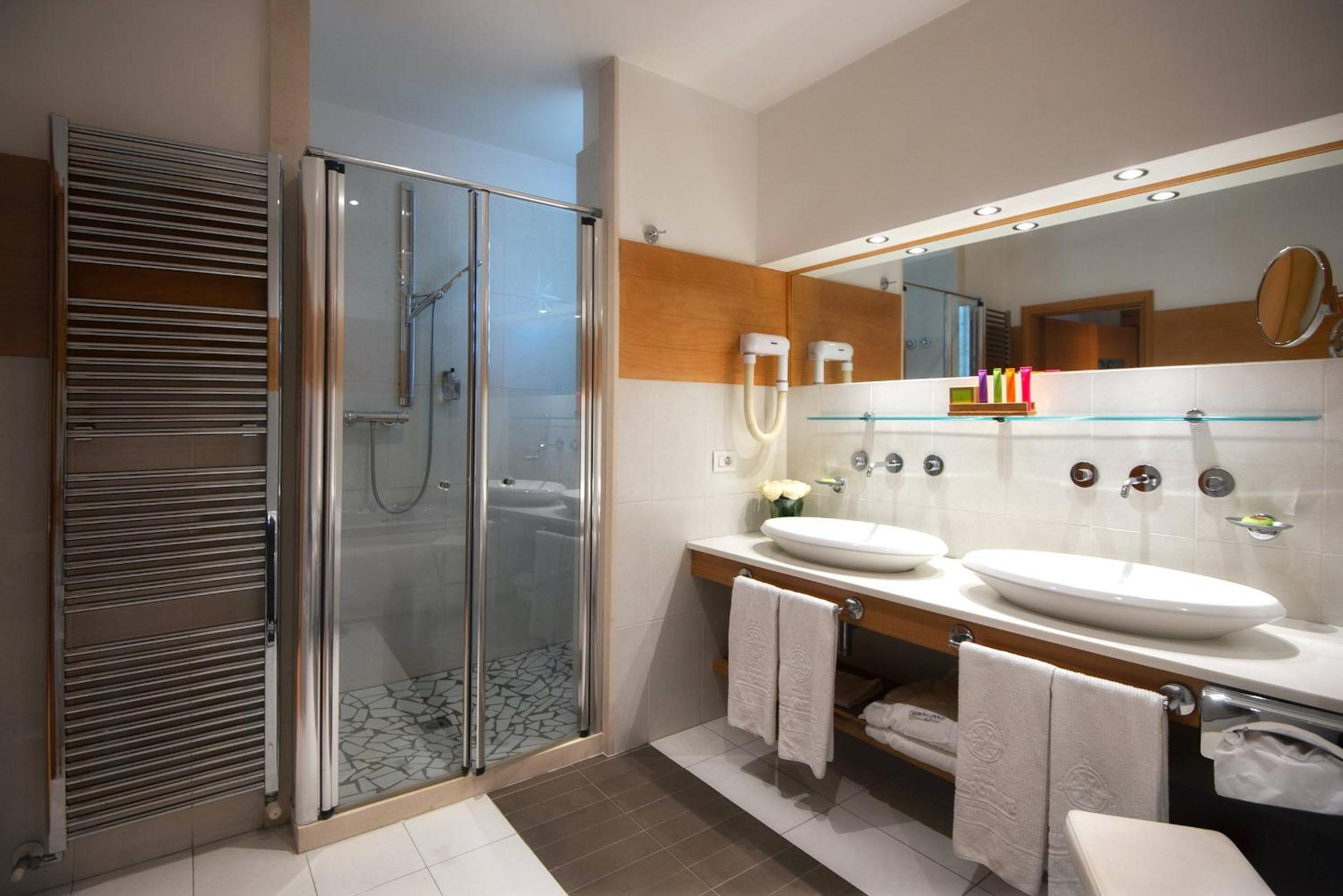 Prestige Double Room with Front Sea View - Photo 3