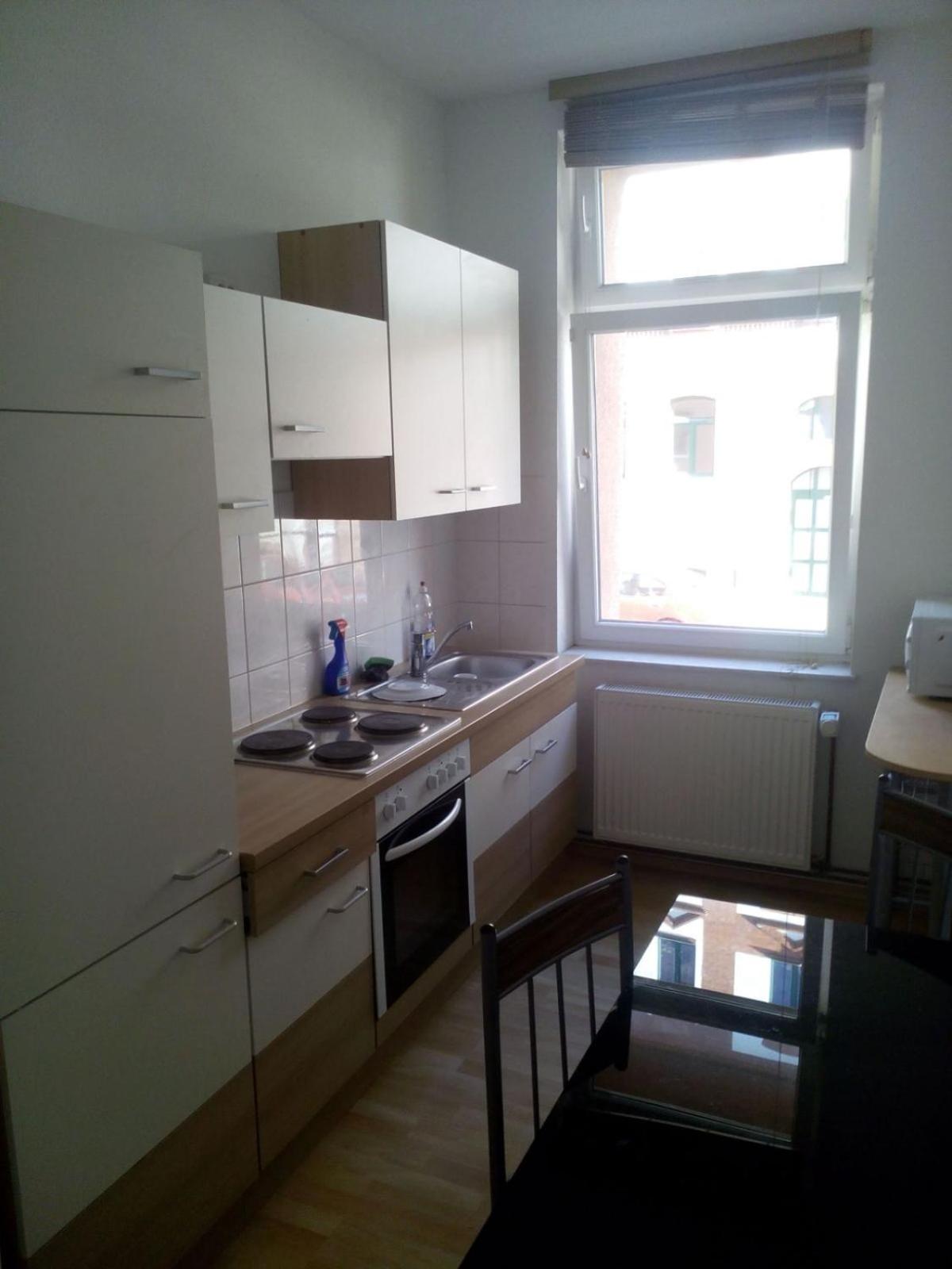Basic Triple Room with Shared Bathroom photo 3