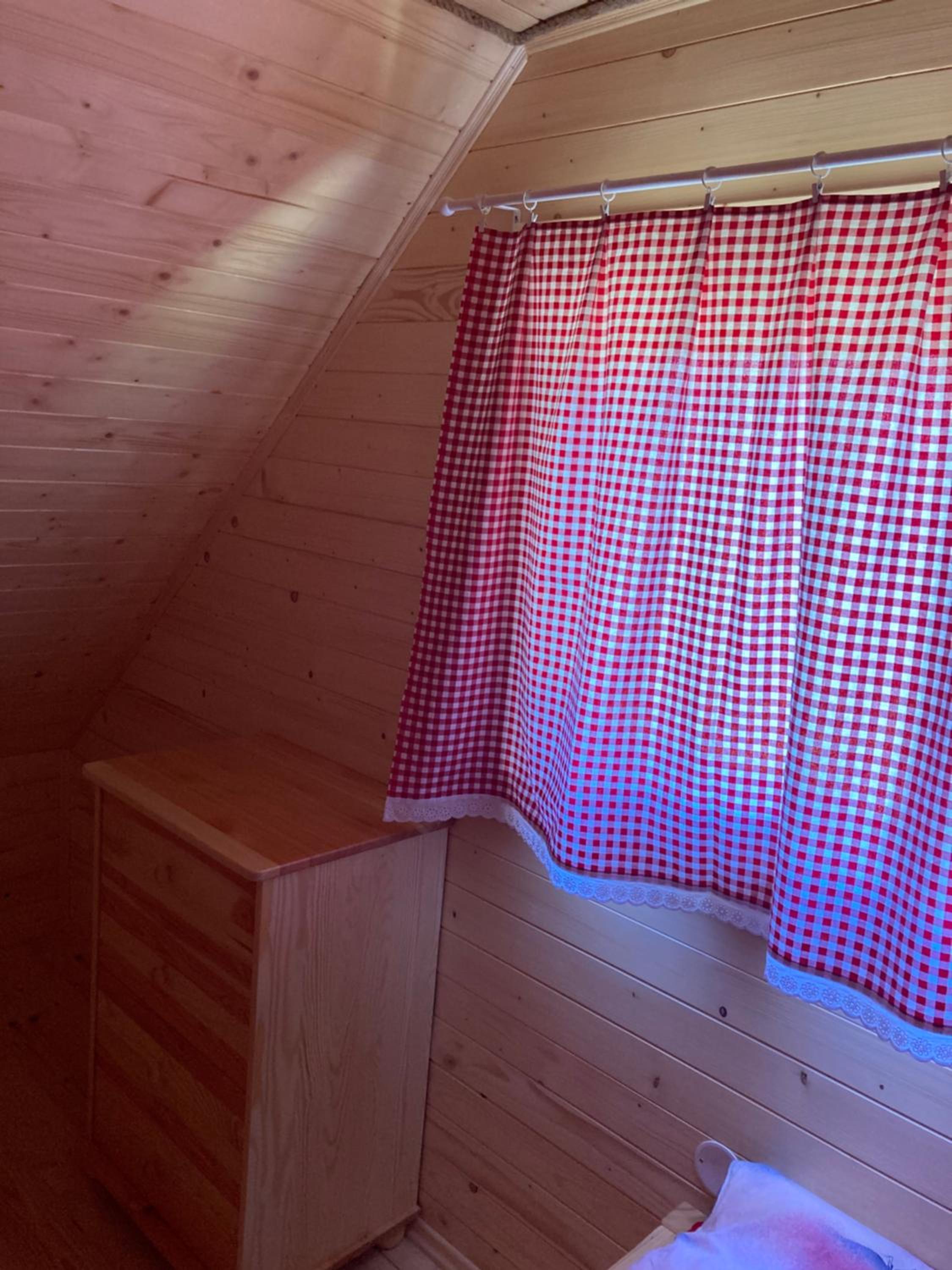 Two-Bedroom House - Photo 2