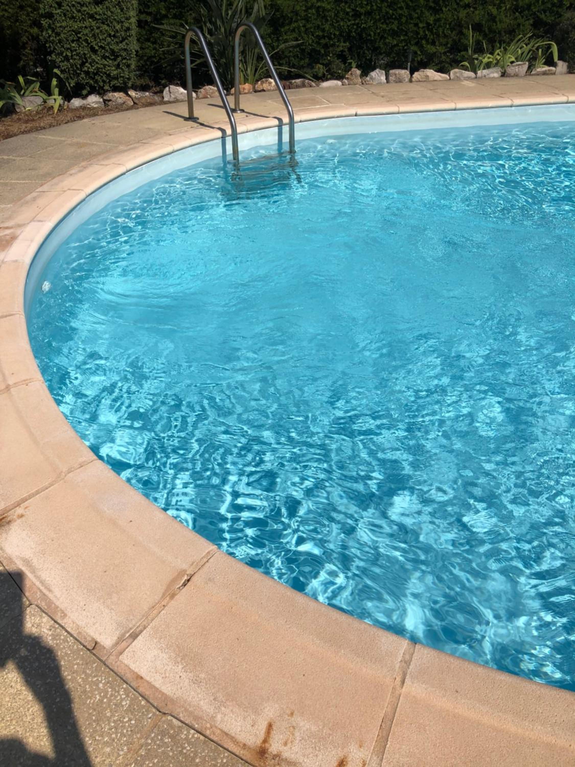 Queen Room with Pool View photo 3