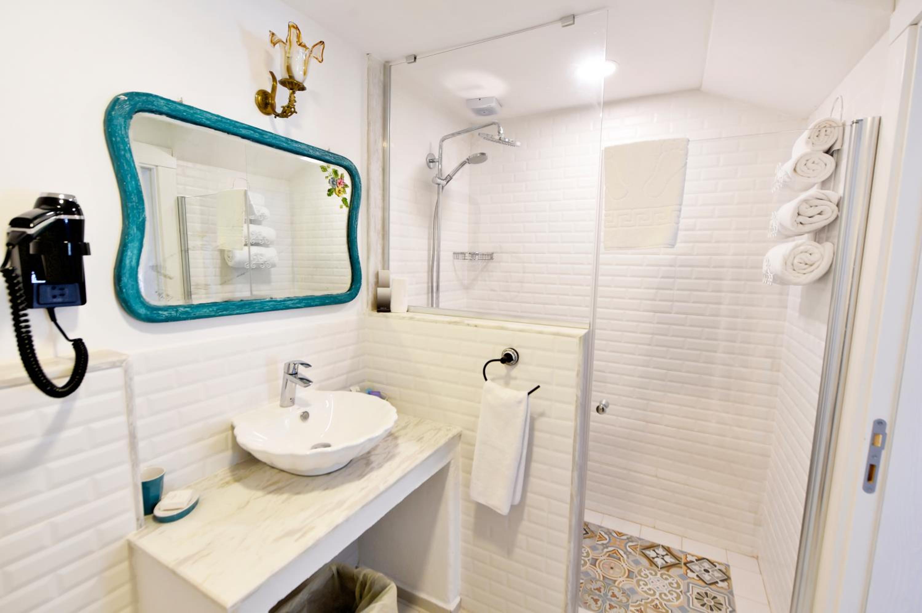 King Room with Spa Bath photo 2