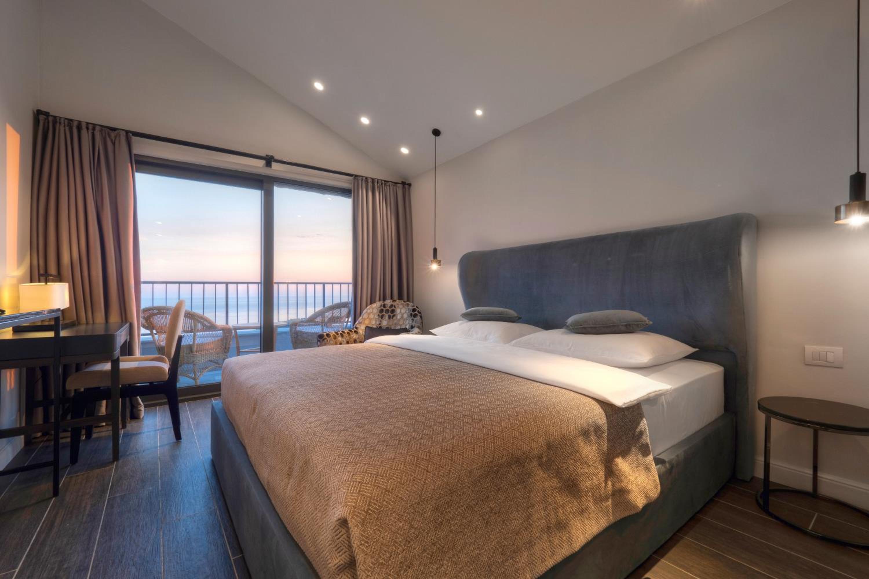 Connecting Room with Terrace and Sea View - Photo 19