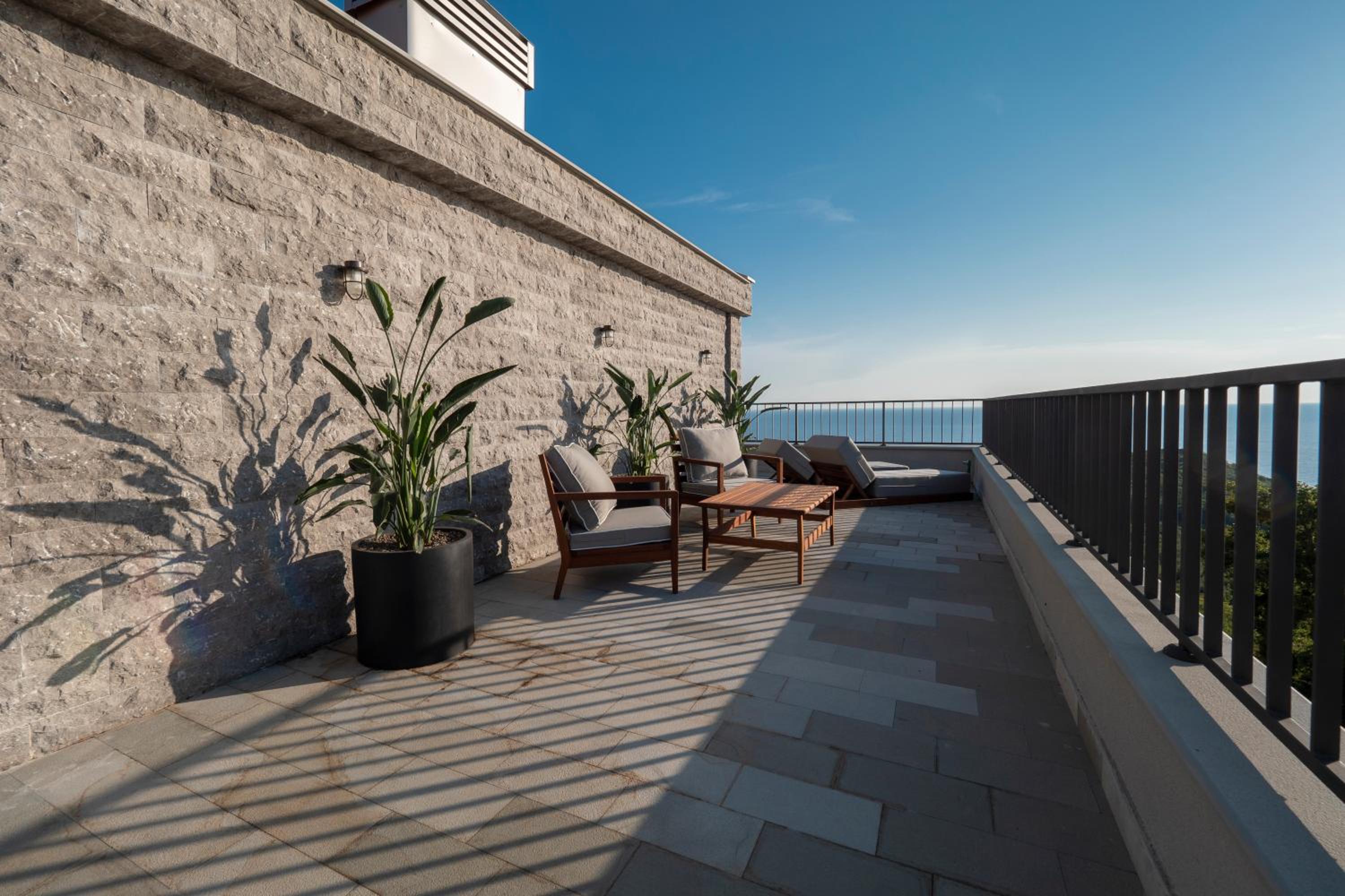 Connecting Room with Terrace and Sea View - Photo 10