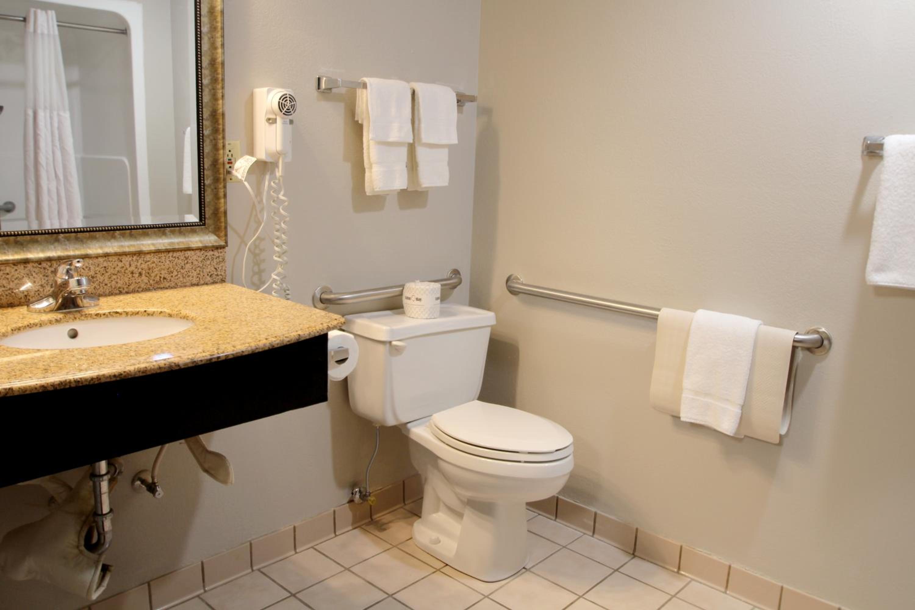 Queen Room - Disability Access - Non-Smoking - Photo 4