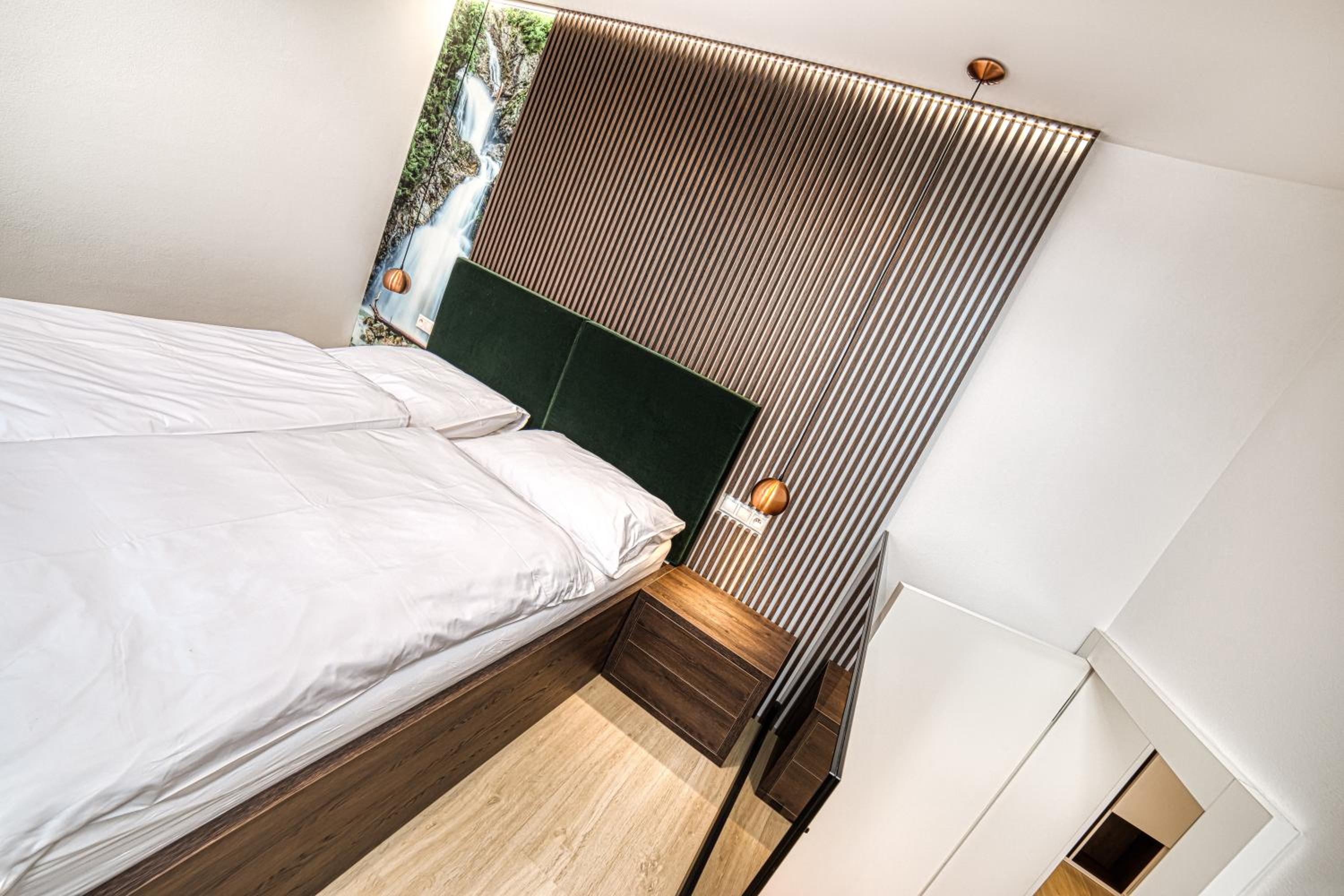 One-Bedroom Apartment - Photo 10