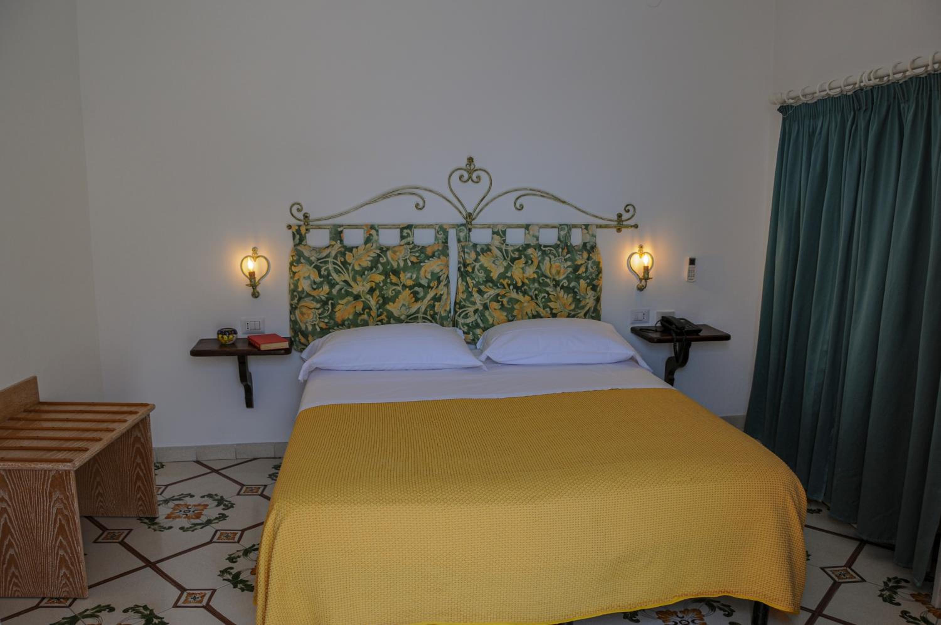 Standard Double or Twin Room with Sea View