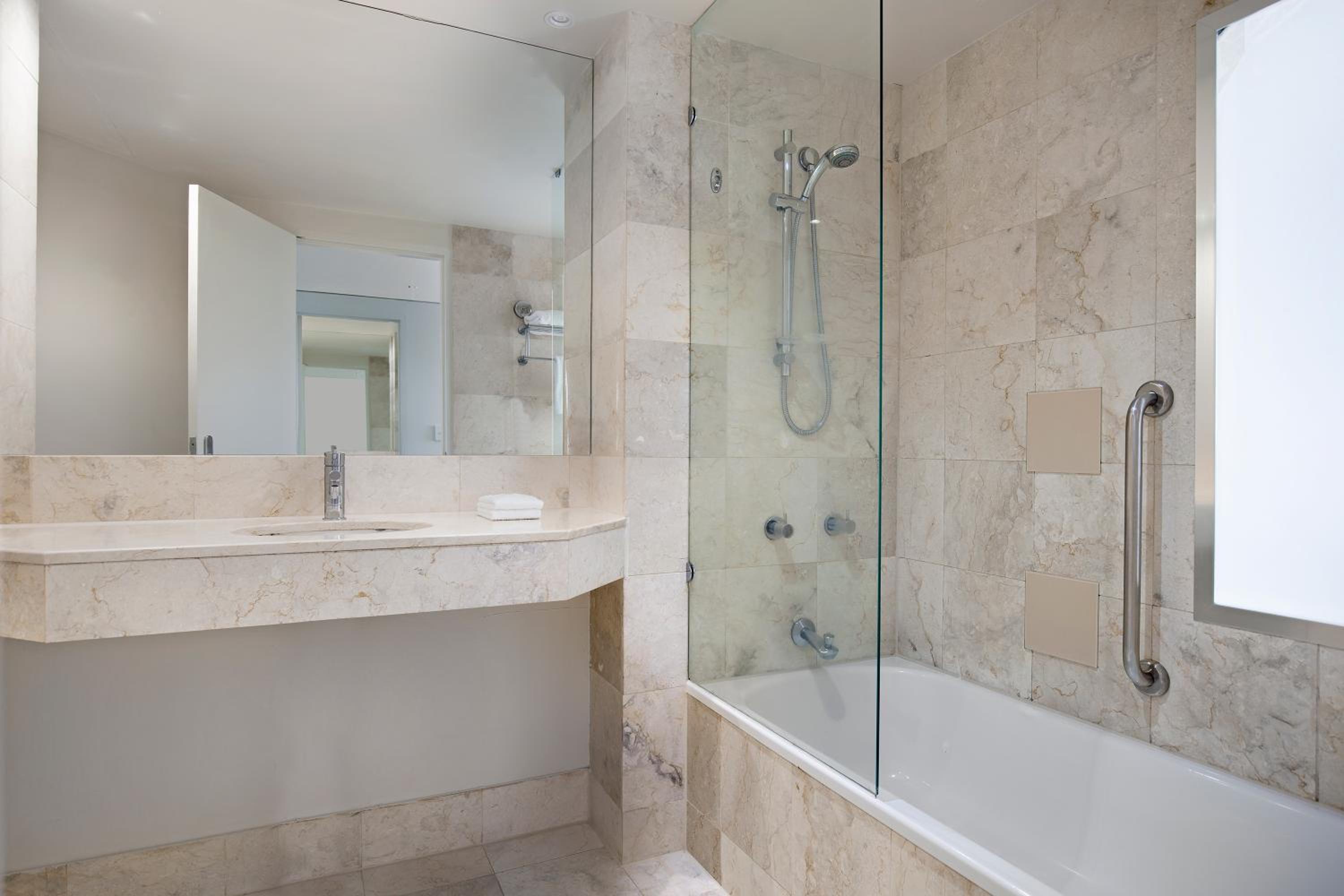 Twin Room with City View