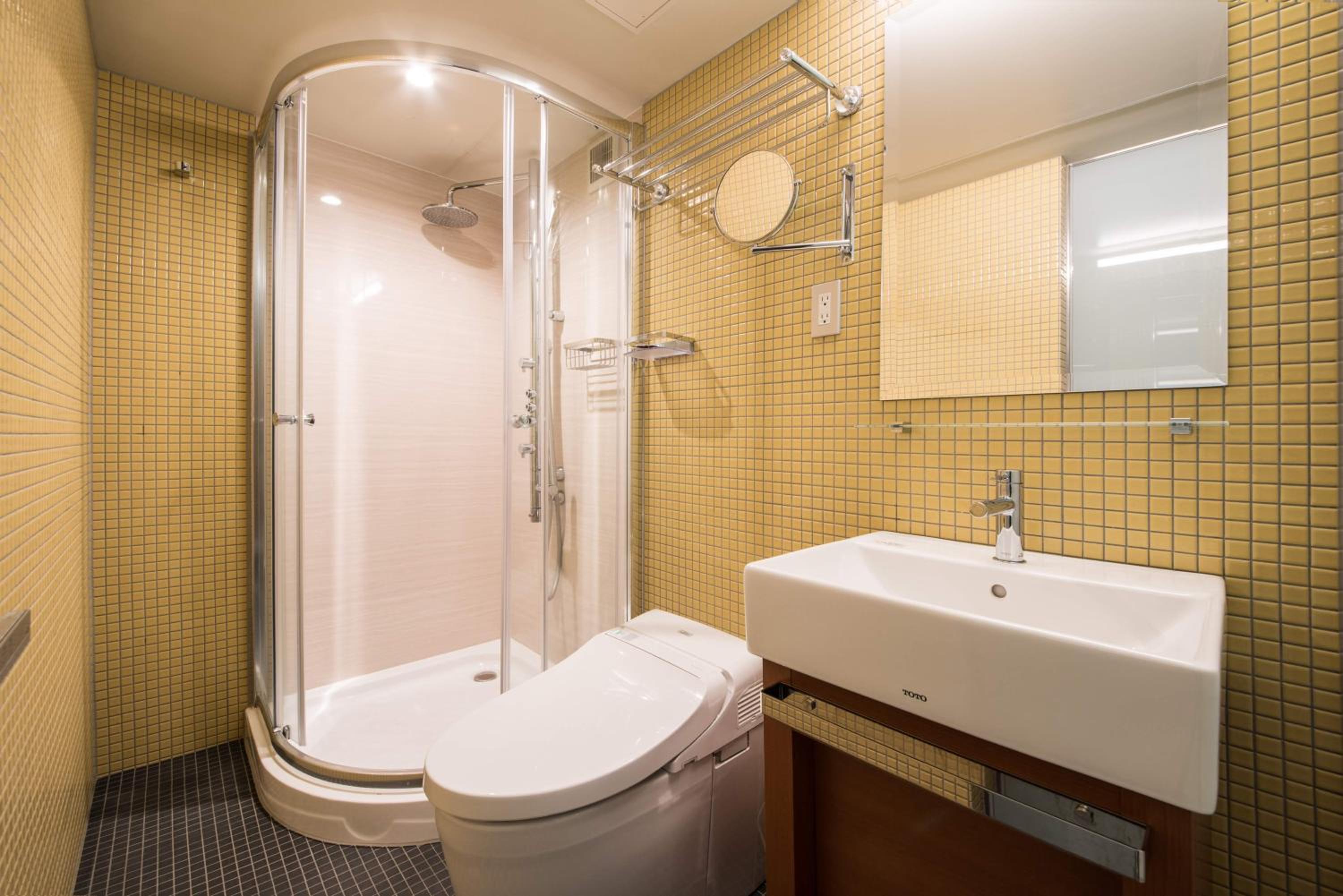 Adjacent Superior Twin Rooms - Non-Smoking photo 3