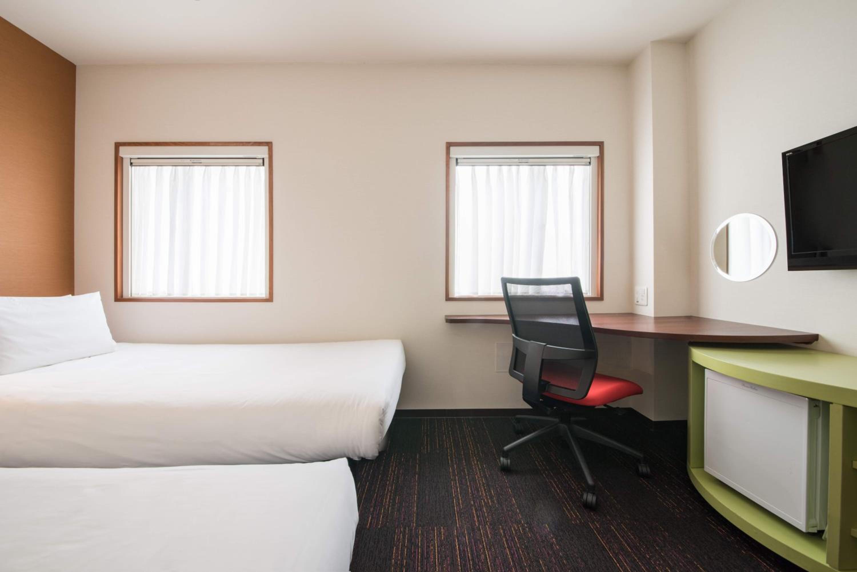 Long Stay Offer (Check-Out 12:30) - Superior Twin Room - Non-Smoking photo 2