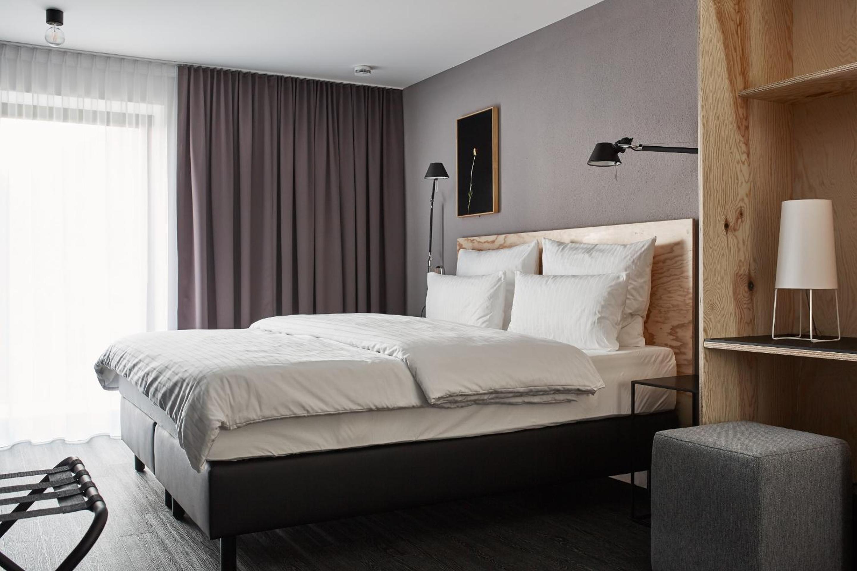 Standard King Room photo 1
