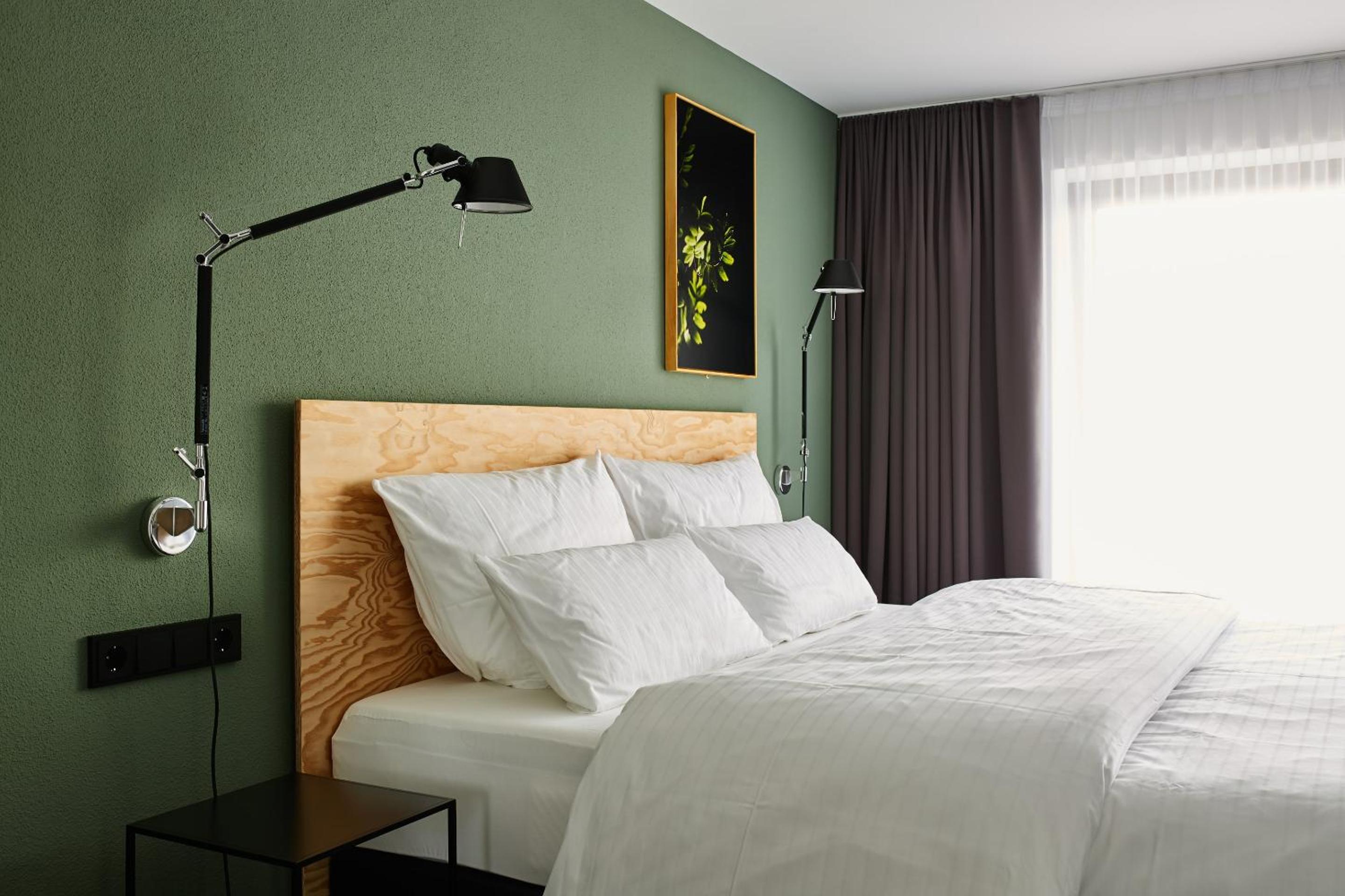 Deluxe King Room photo 1
