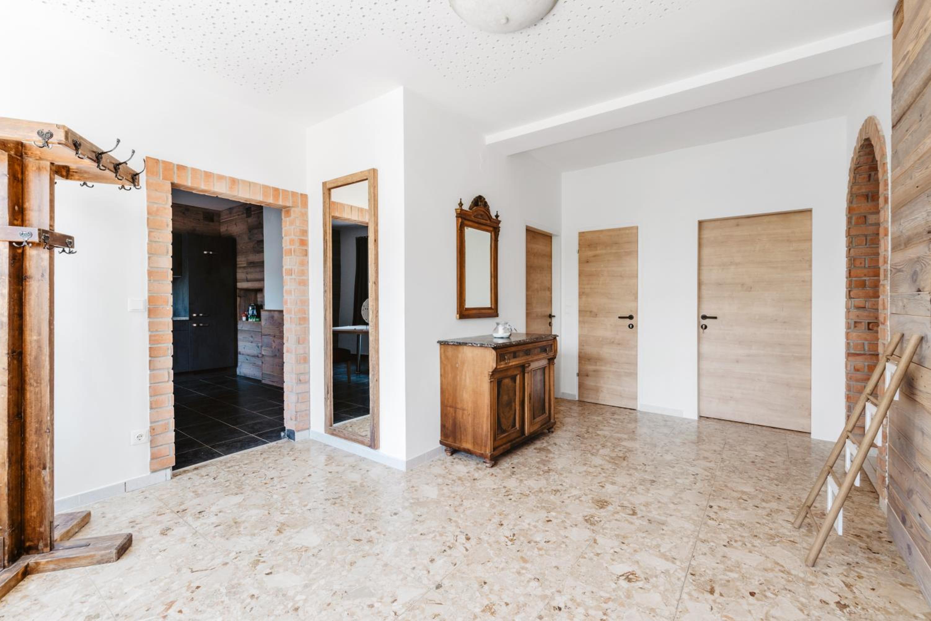 Apartment - Photo 6