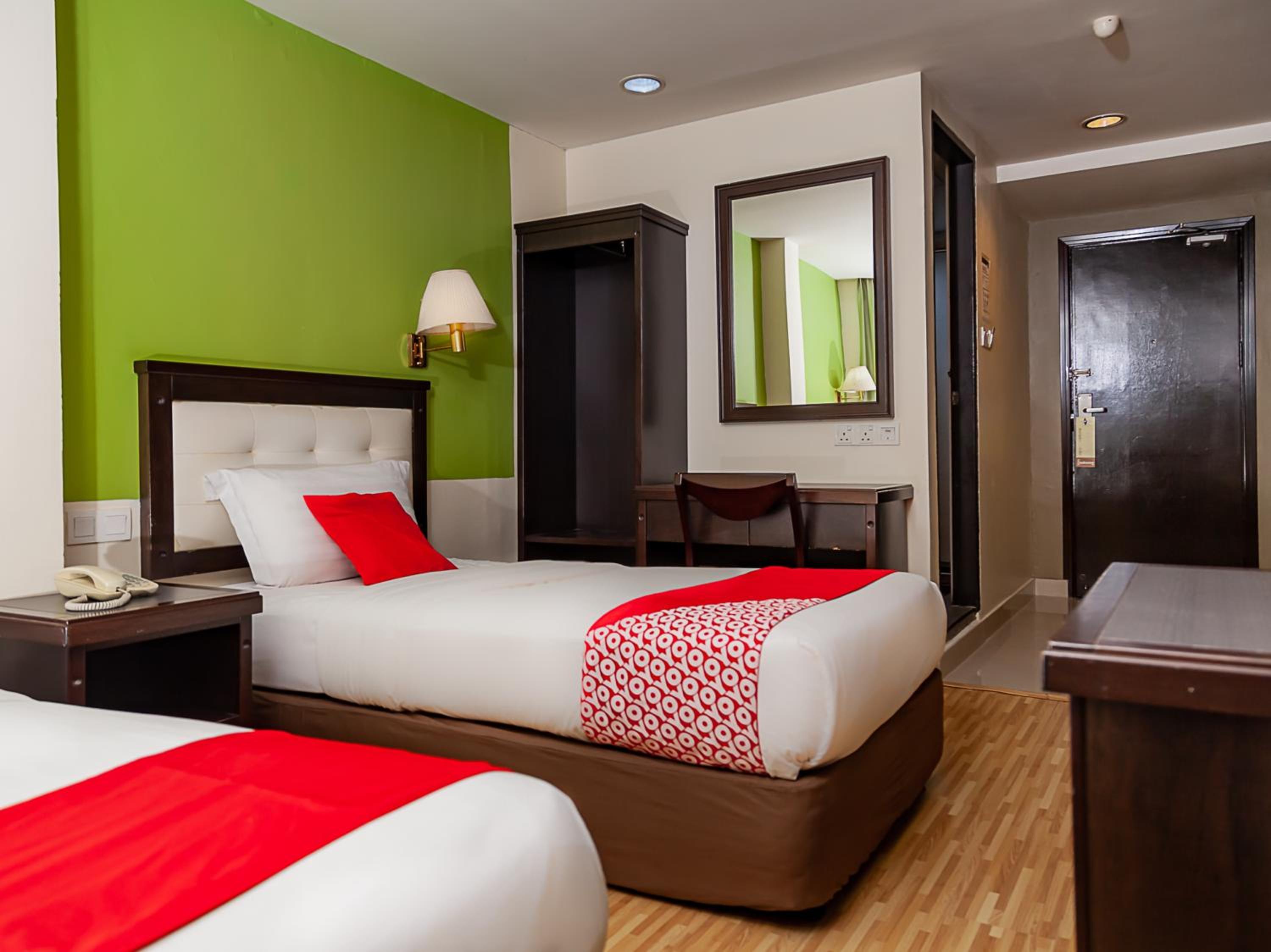 Deluxe Twin Room - Photo 7