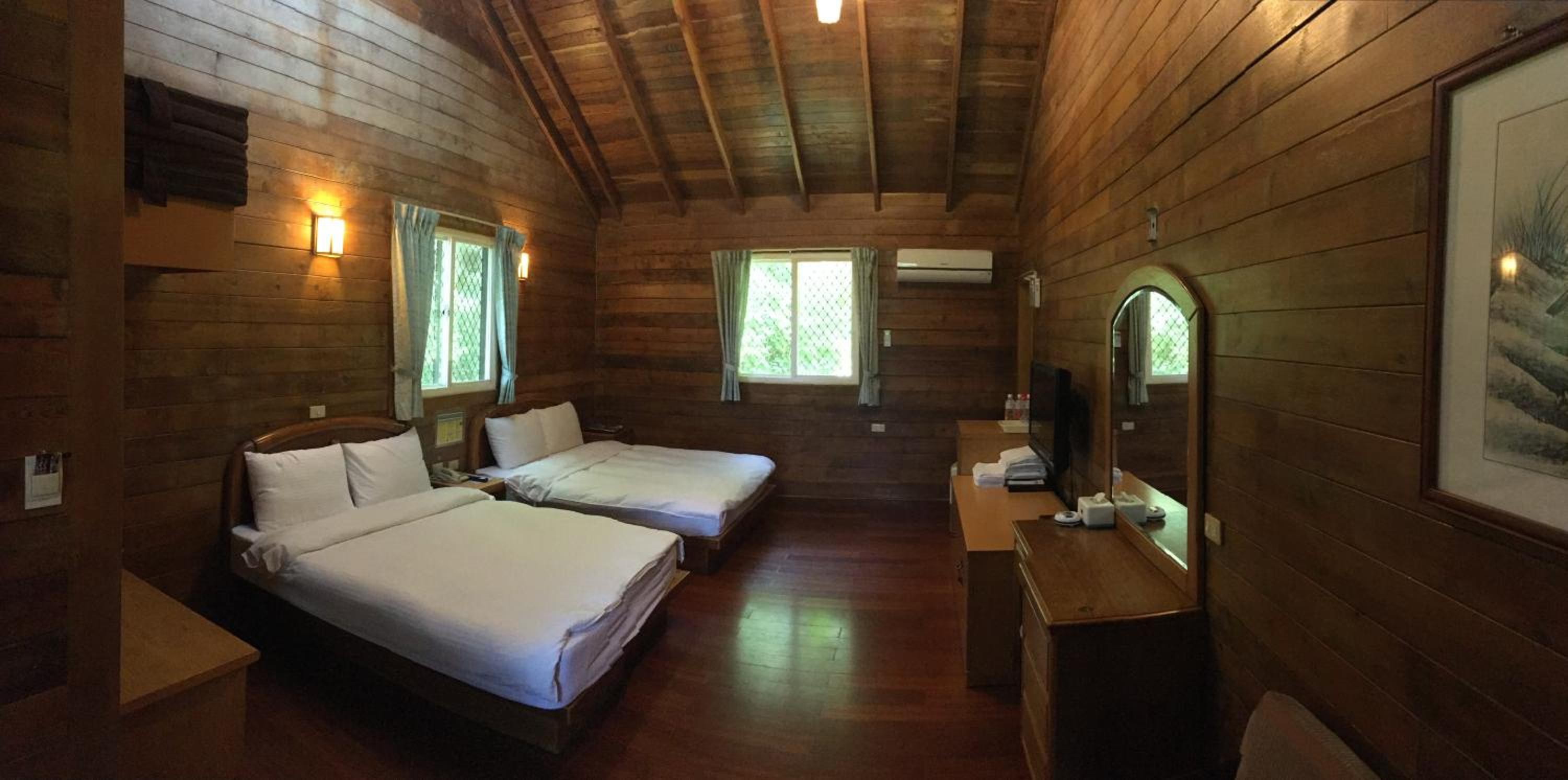 Chalet (4 Adults) photo 2