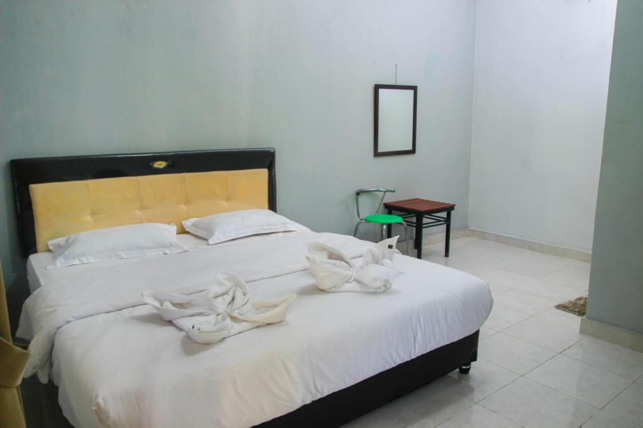 Deluxe Double Room - Photo 9