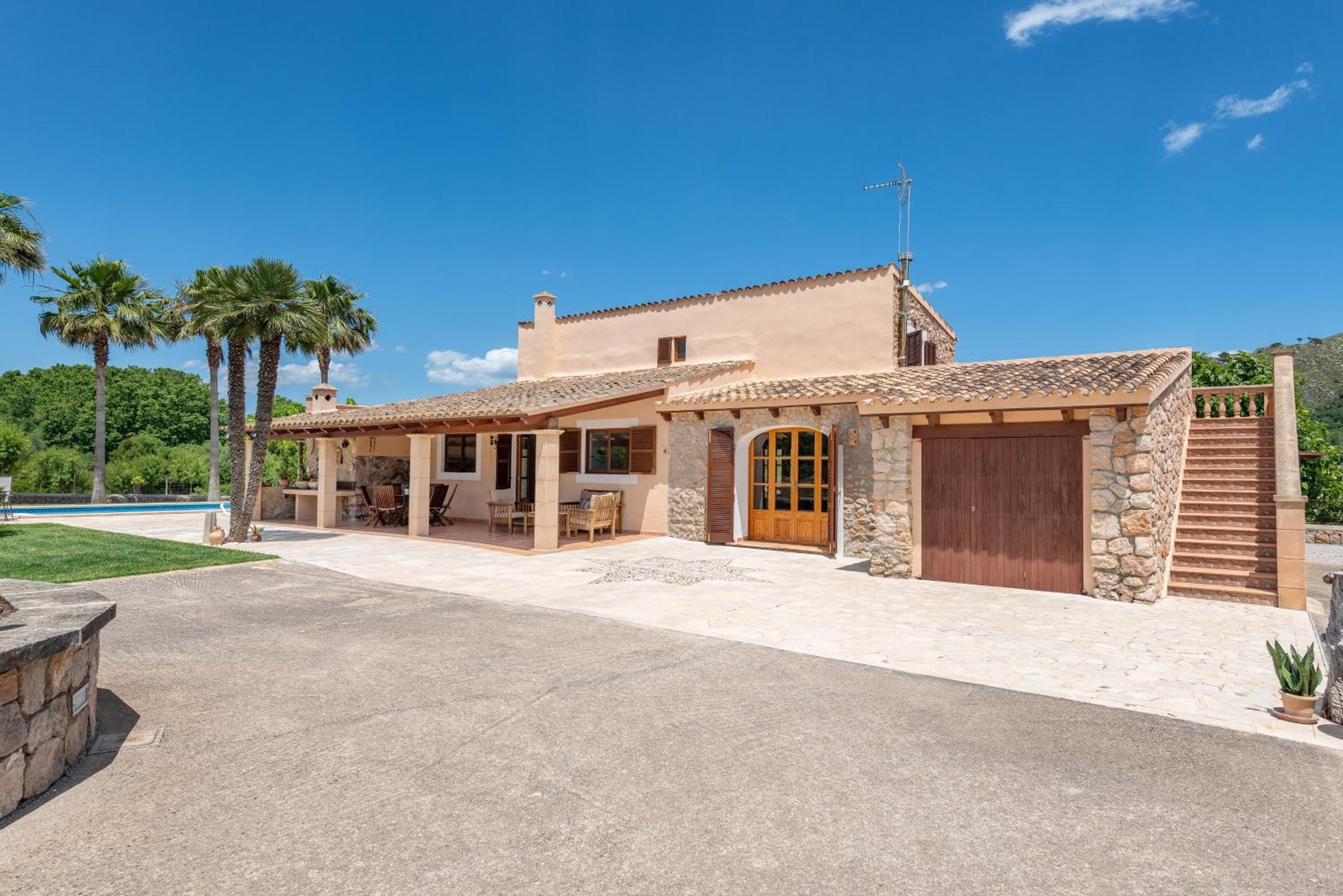 Three-Bedroom Villa photo 3