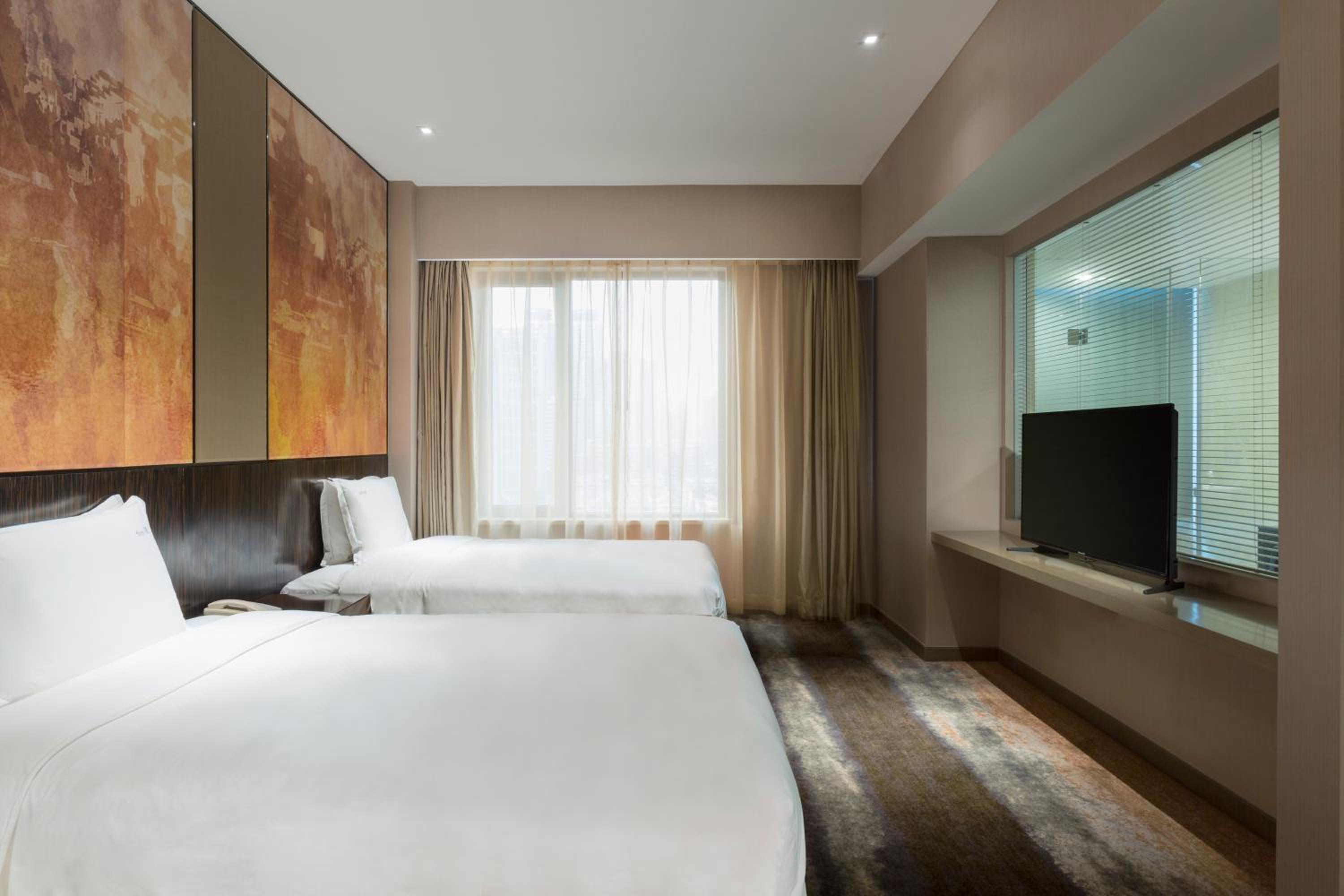 Premium Double Room with Two Double Beds - Smoking