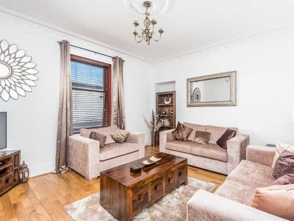 Three-Bedroom Premium Apartment photo 1