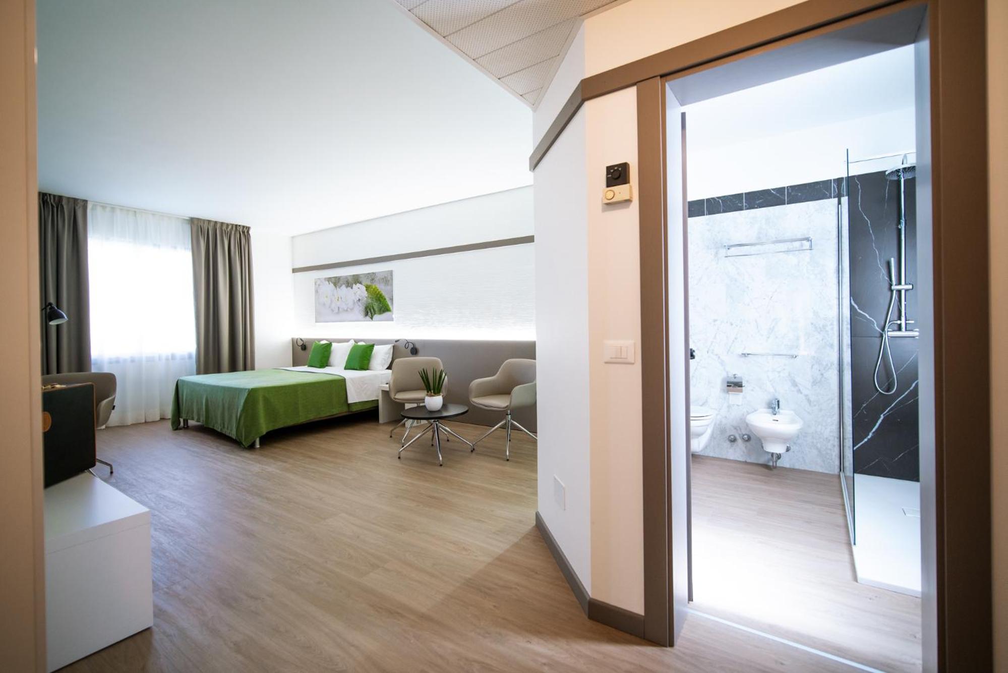Junior Suite - Photo 8