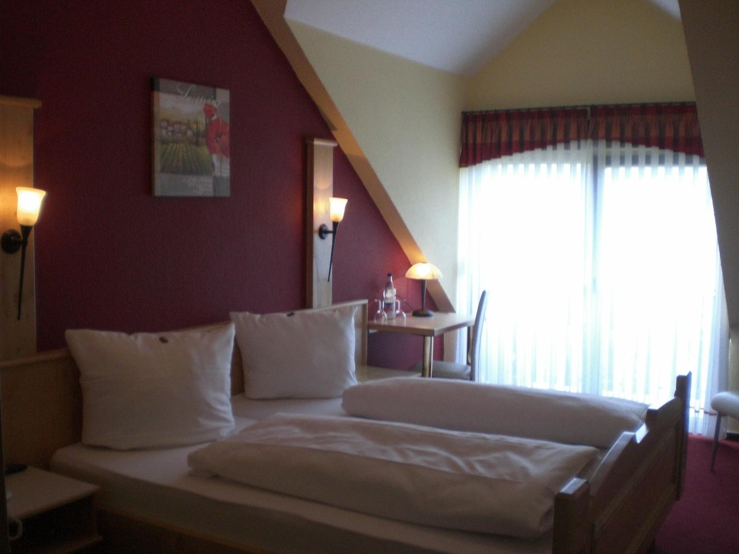 Double Room - Photo 4
