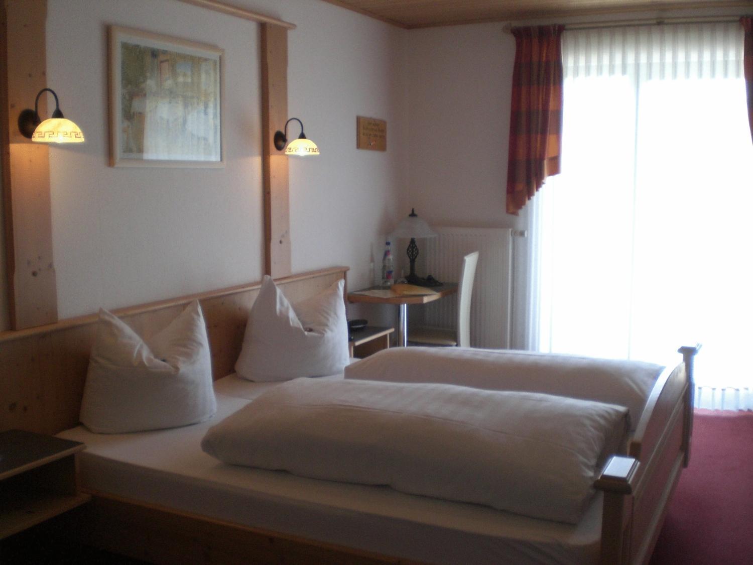 Double Room - Photo 2